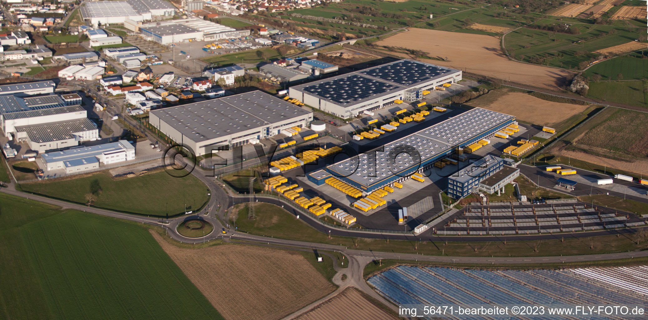 Drohnenaufname von DACHSER Logistikzentrum Karlsruhe GmbH, Malsch im Bundesland Baden-Württemberg, Deutschland