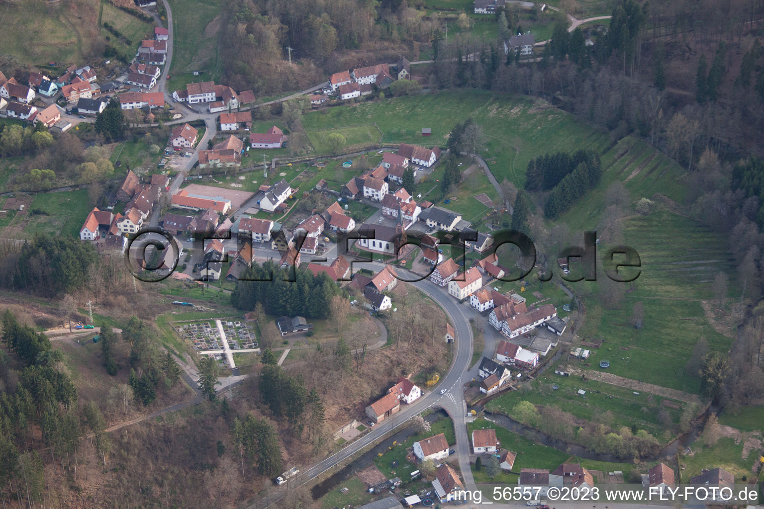 Drohnenbild von Bobenthal im Bundesland Rheinland-Pfalz, Deutschland