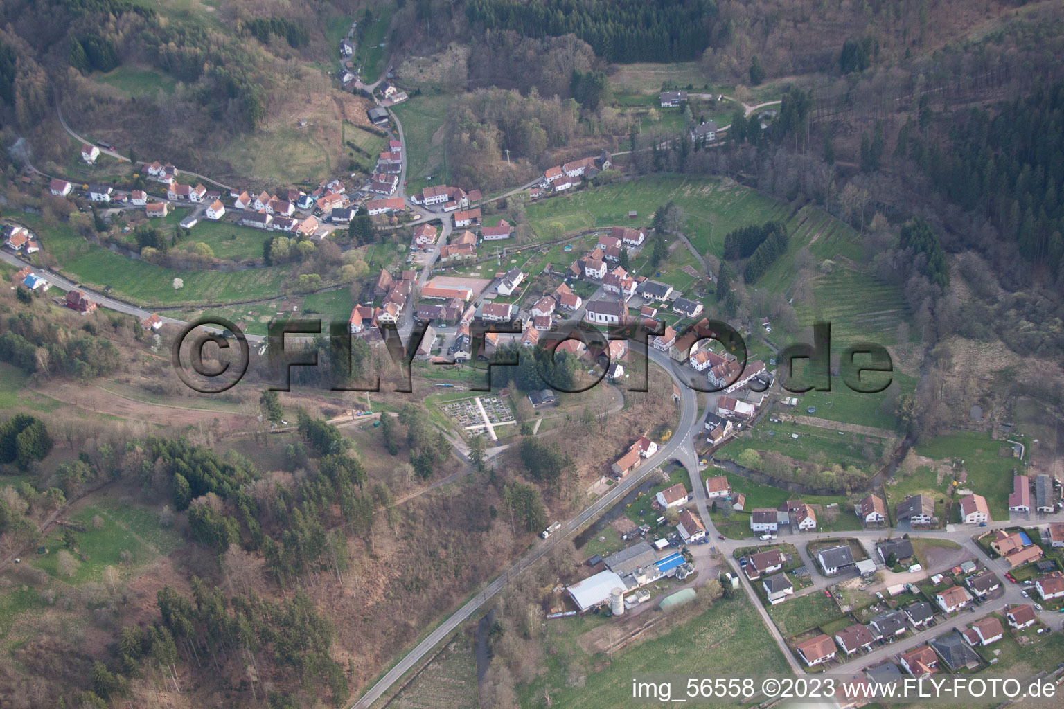 Bobenthal im Bundesland Rheinland-Pfalz, Deutschland aus der Drohnenperspektive