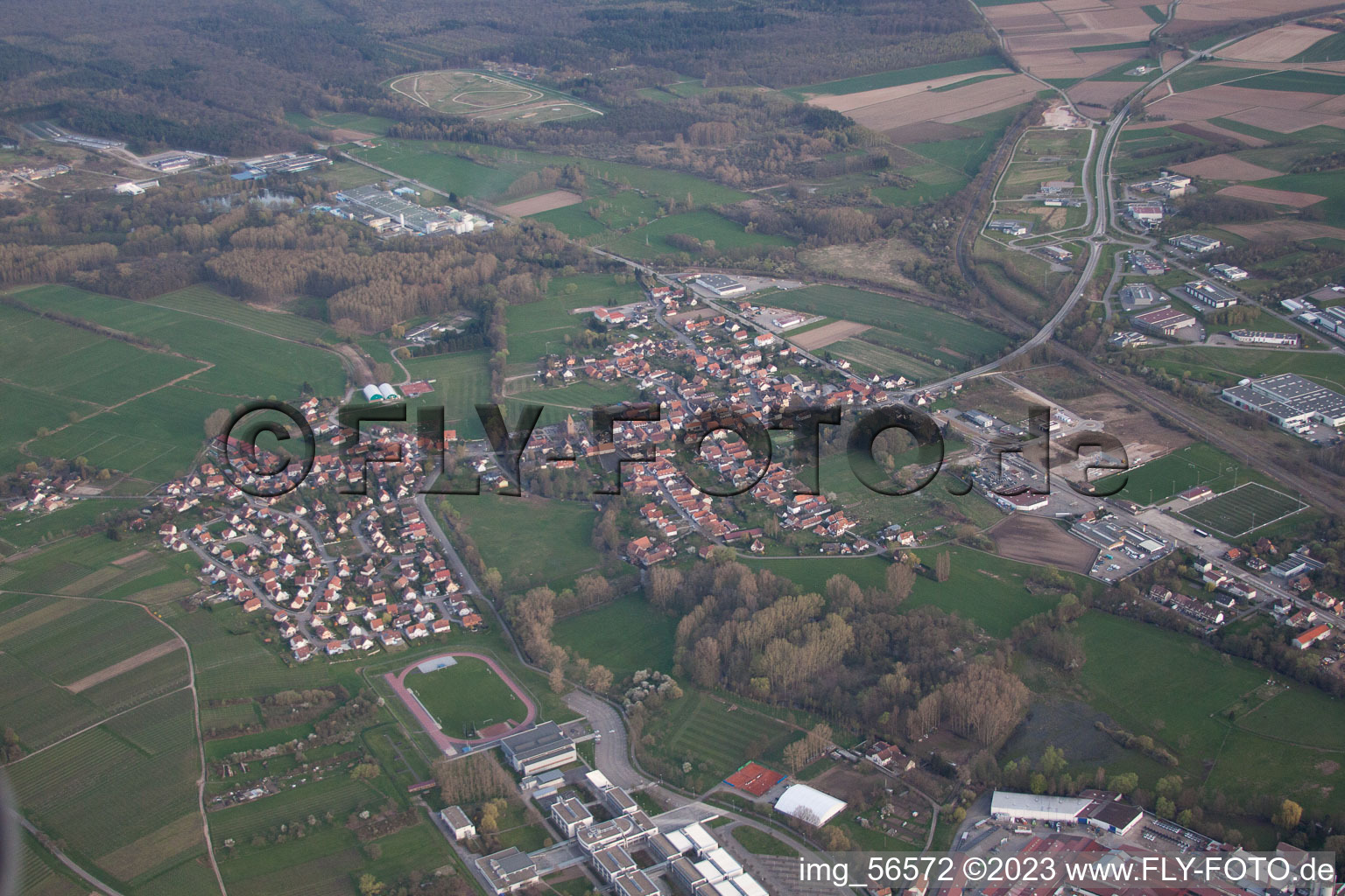 Altenstadt im Bundesland Bas-Rhin, Frankreich aus der Luft betrachtet