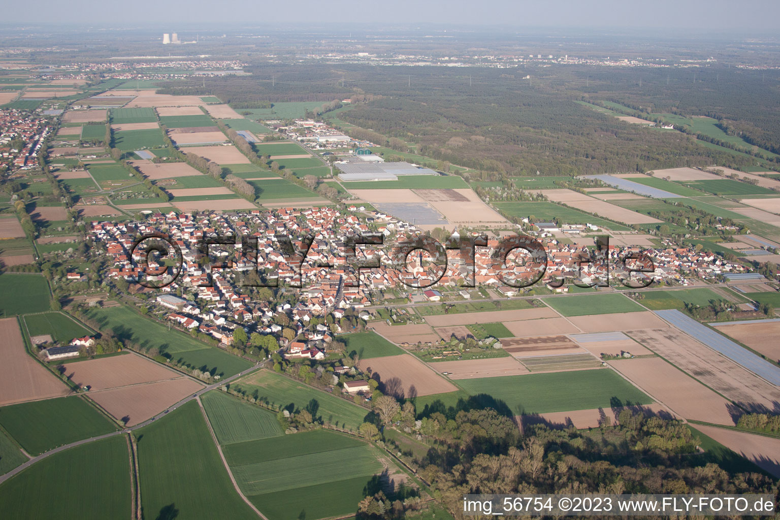 Drohnenaufname von Hochstadt im Bundesland Rheinland-Pfalz, Deutschland