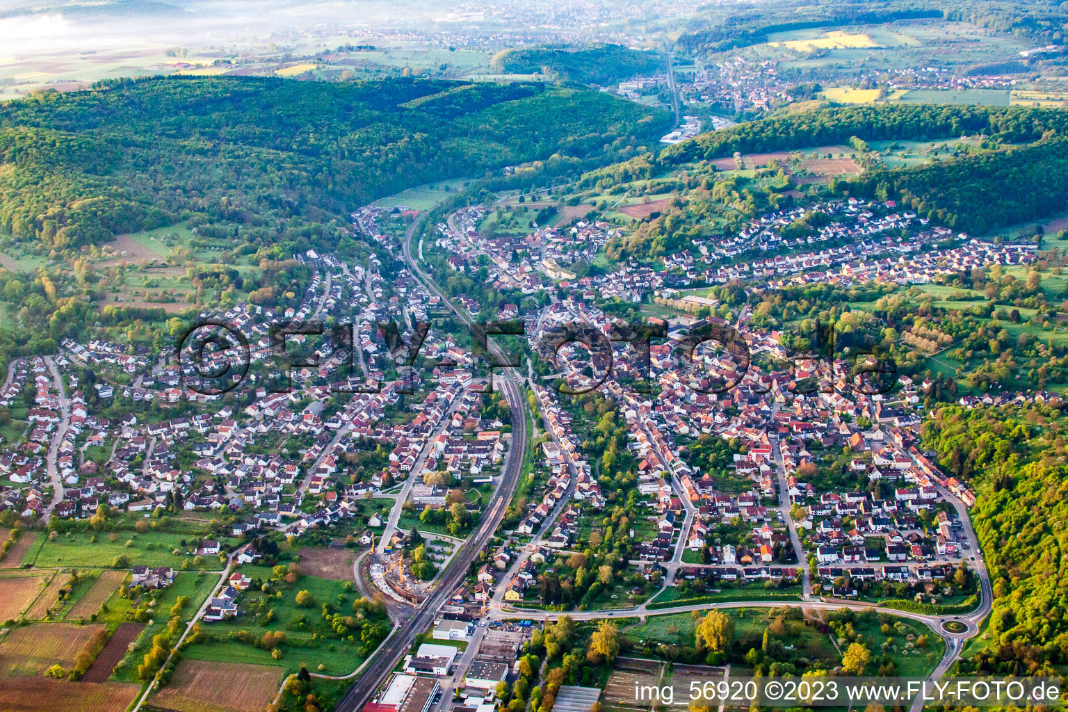 Luftbild von Ortsteil Söllingen in Pfinztal im Bundesland Baden-Württemberg, Deutschland