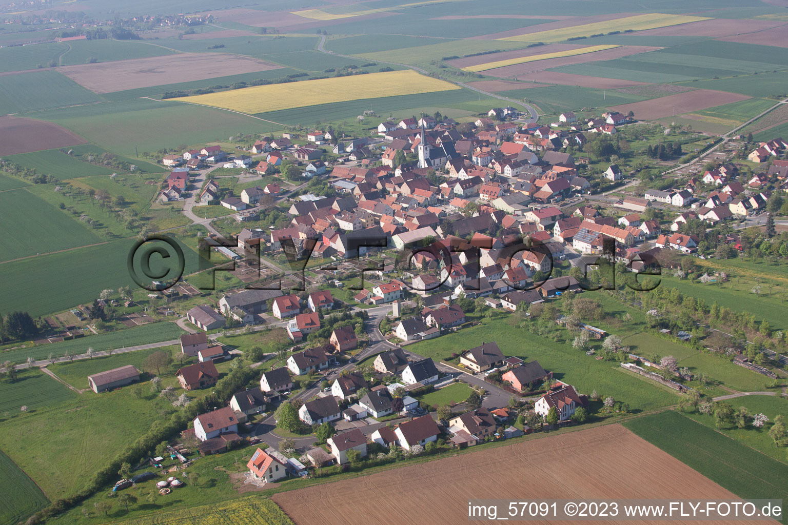 Luftbild von Dipbach im Bundesland Bayern, Deutschland