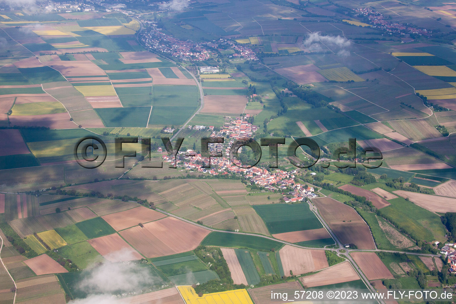 Oberhausen im Bundesland Rheinland-Pfalz, Deutschland aus der Luft betrachtet