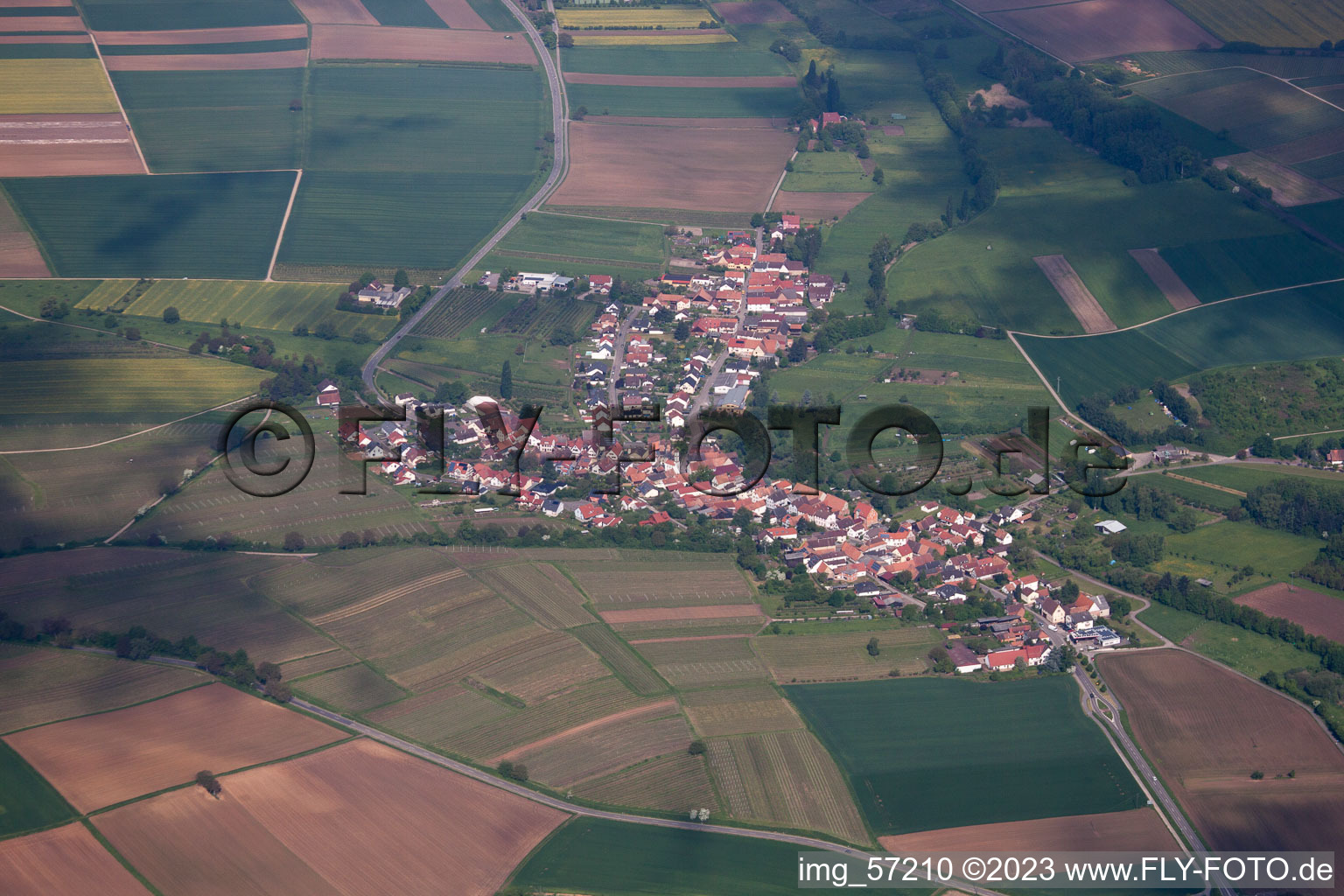 Drohnenbild von Oberhausen im Bundesland Rheinland-Pfalz, Deutschland