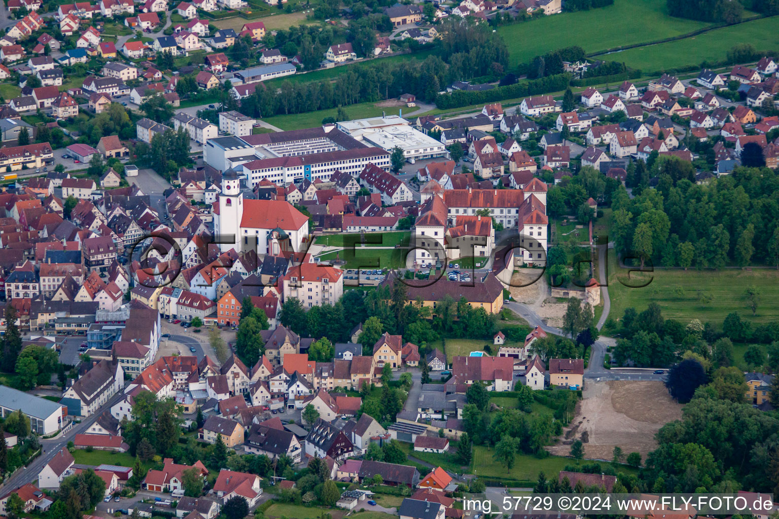 Schrägluftbild von Meßkirch im Bundesland Baden-Württemberg, Deutschland