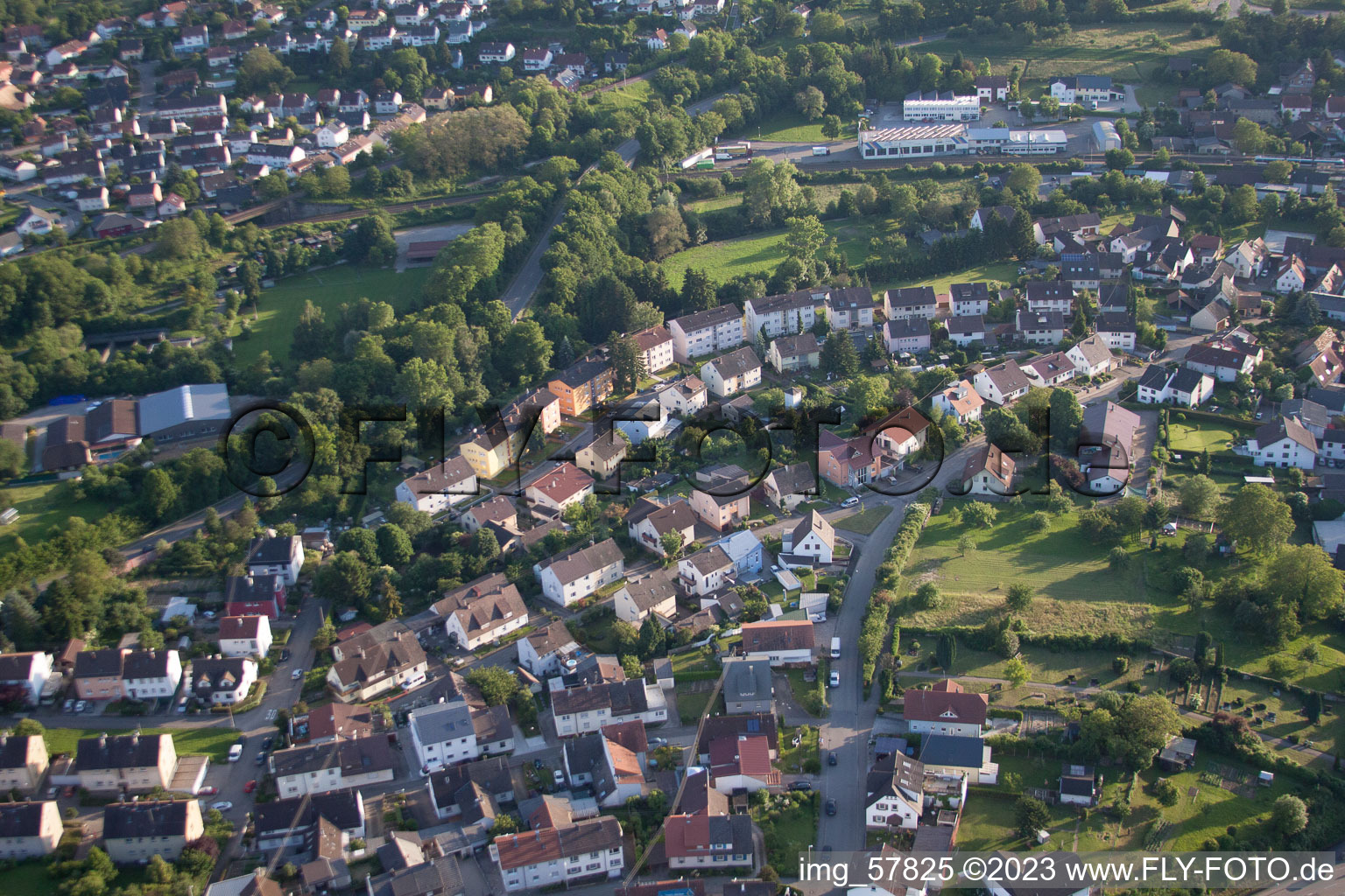 Ortsteil Diedelsheim in Bretten im Bundesland Baden-Württemberg, Deutschland von oben gesehen