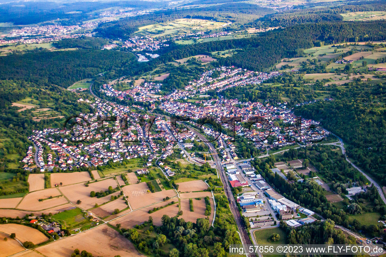 Luftaufnahme von Ortsteil Söllingen in Pfinztal im Bundesland Baden-Württemberg, Deutschland