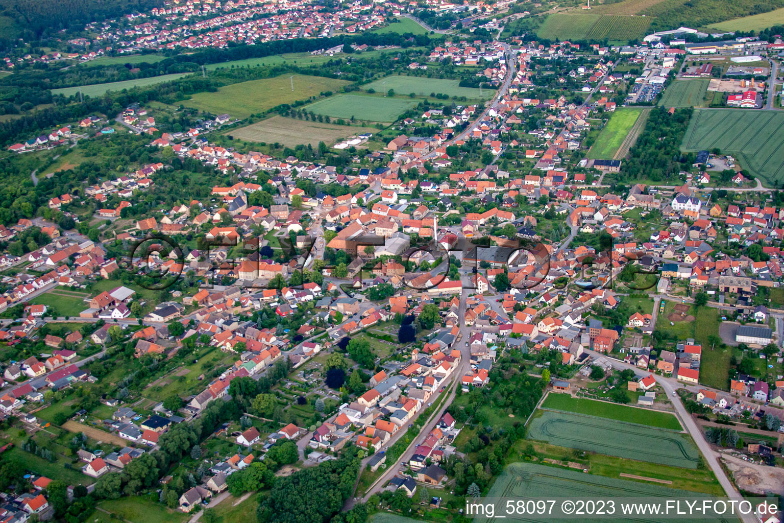 Schrägluftbild von Ortsteil Rieder in Ballenstedt im Bundesland Sachsen-Anhalt, Deutschland