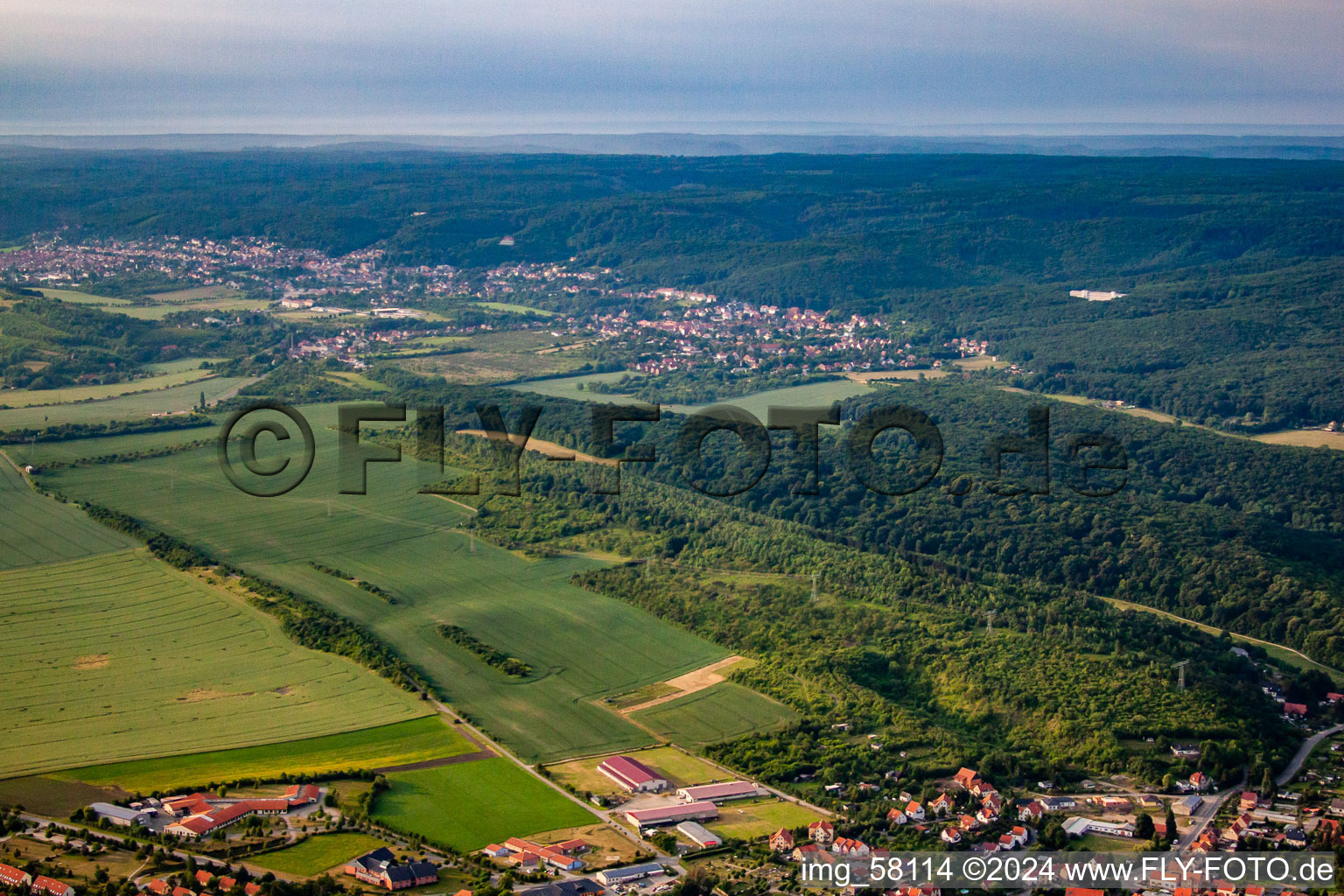 Münchenberg von Nordwesten im Ortsteil Stecklenberg in Thale im Bundesland Sachsen-Anhalt, Deutschland