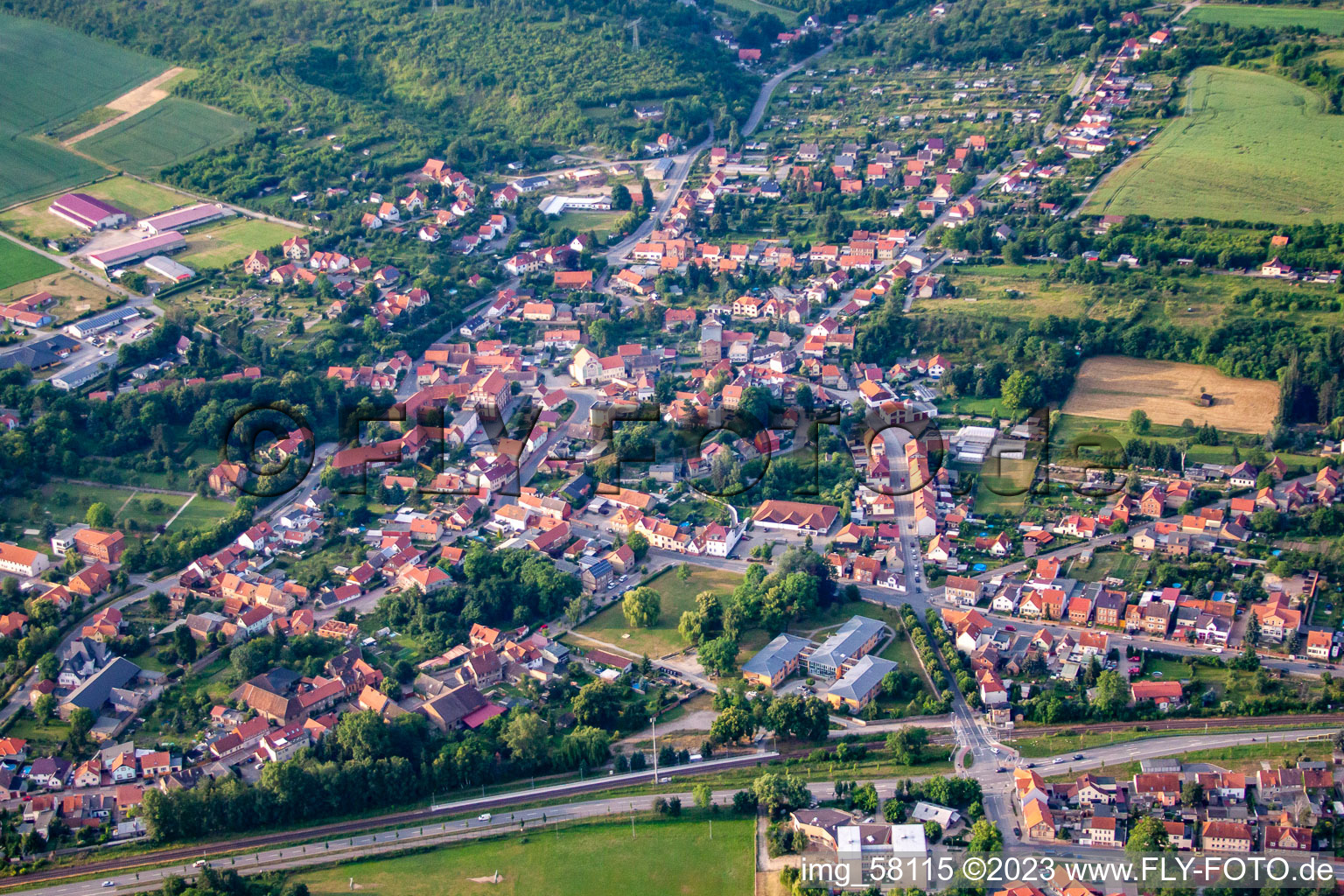 Luftbild von Von Norden im Ortsteil Neinstedt in Thale im Bundesland Sachsen-Anhalt, Deutschland