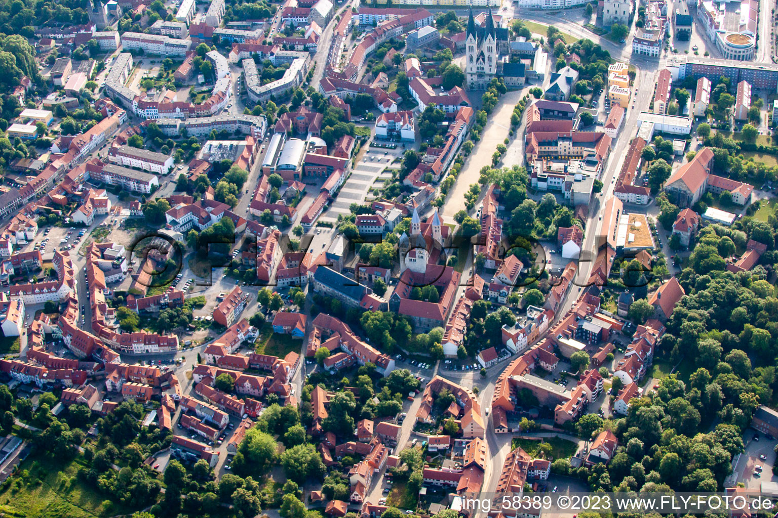 Halberstadt im Bundesland Sachsen-Anhalt, Deutschland aus der Luft betrachtet