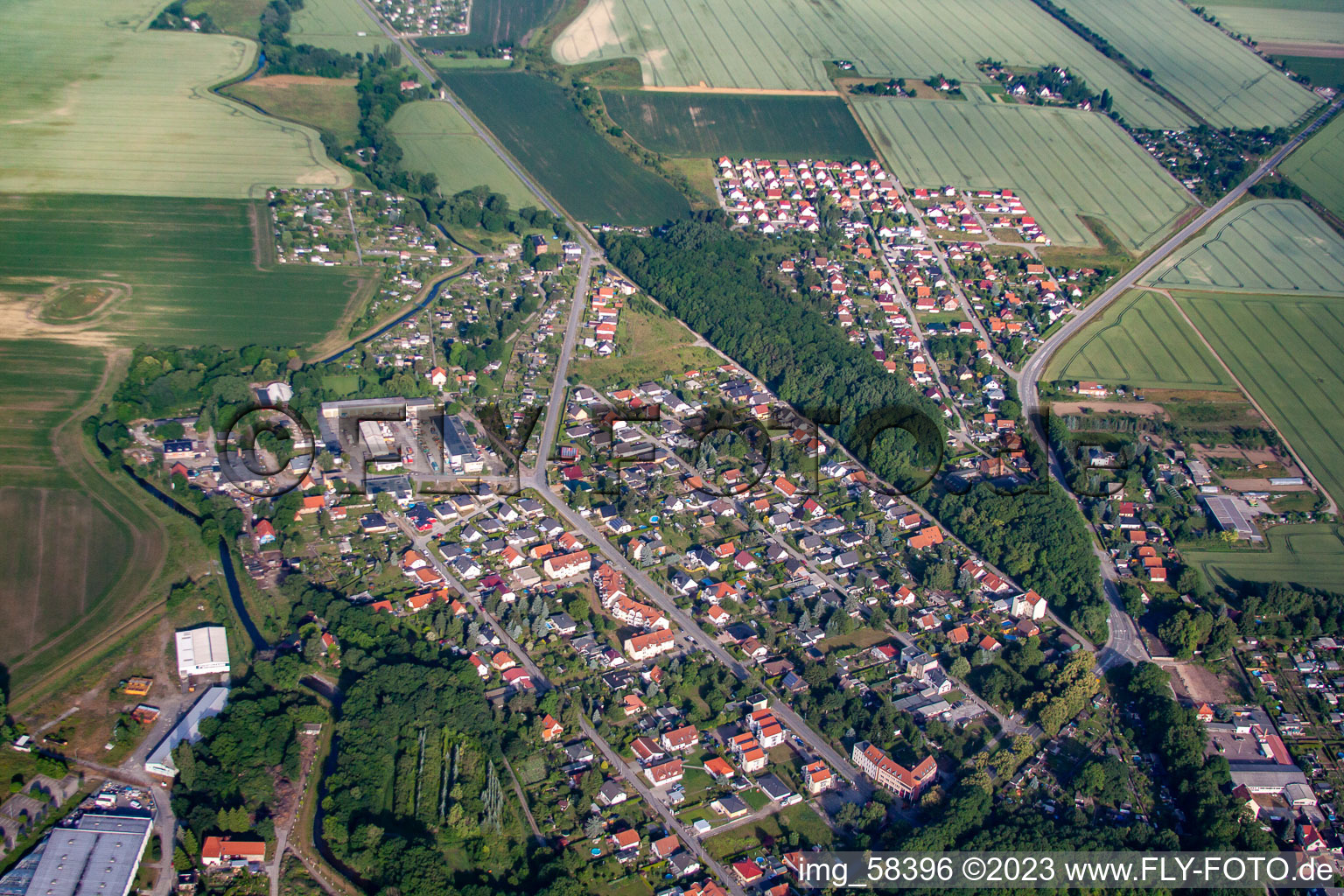 Halberstadt im Bundesland Sachsen-Anhalt, Deutschland von der Drohne aus gesehen