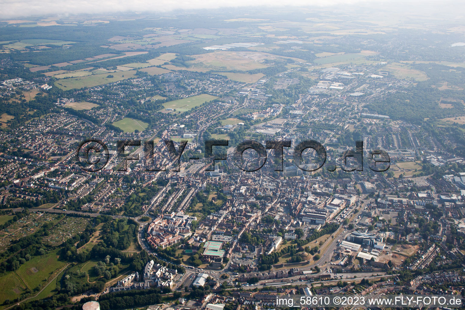Canterbury in Thanington im Bundesland England, Großbritanien von oben