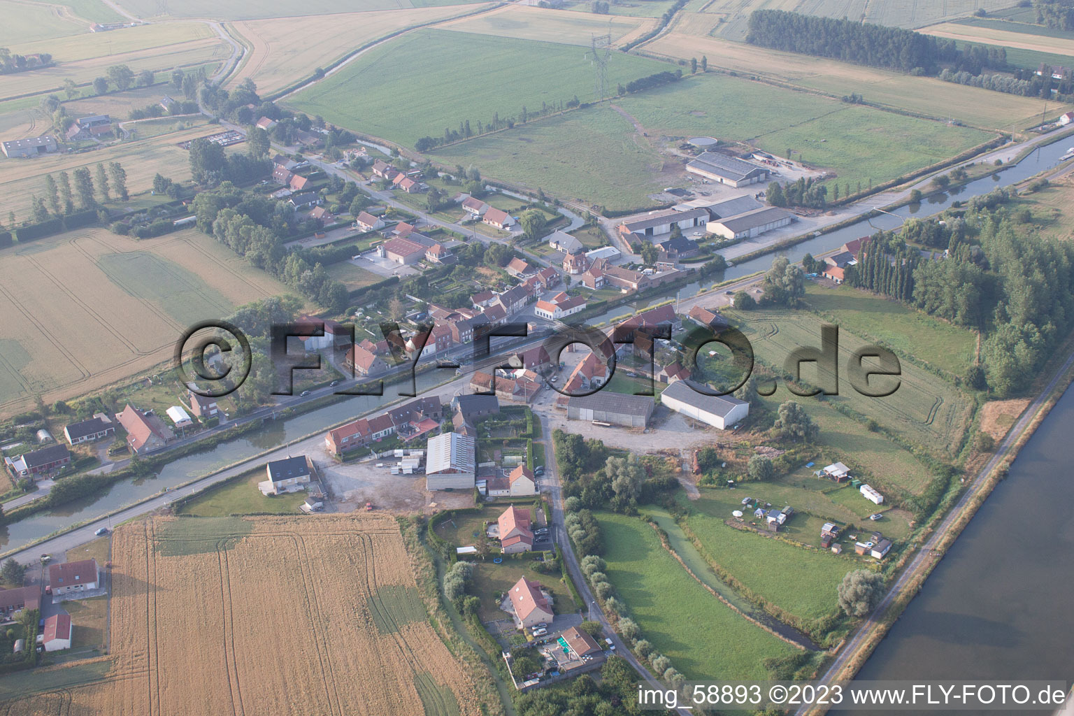 Luftbild von Looberghe im Bundesland Nord, Frankreich