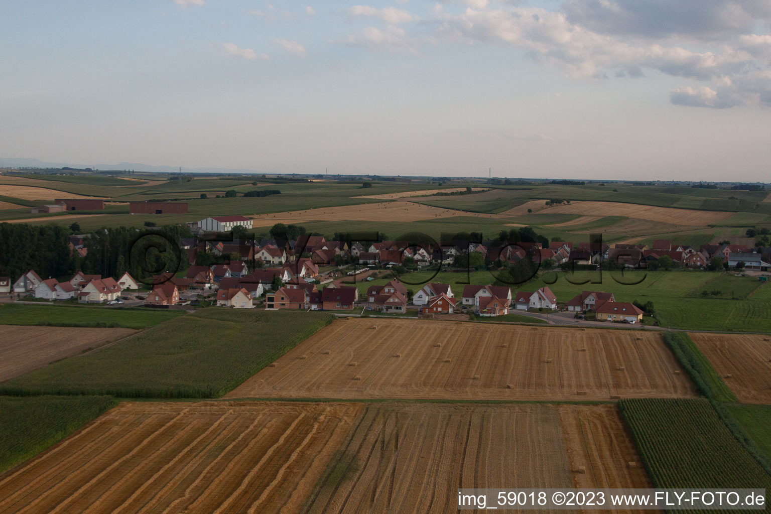Schleithal im Bundesland Bas-Rhin, Frankreich aus der Vogelperspektive