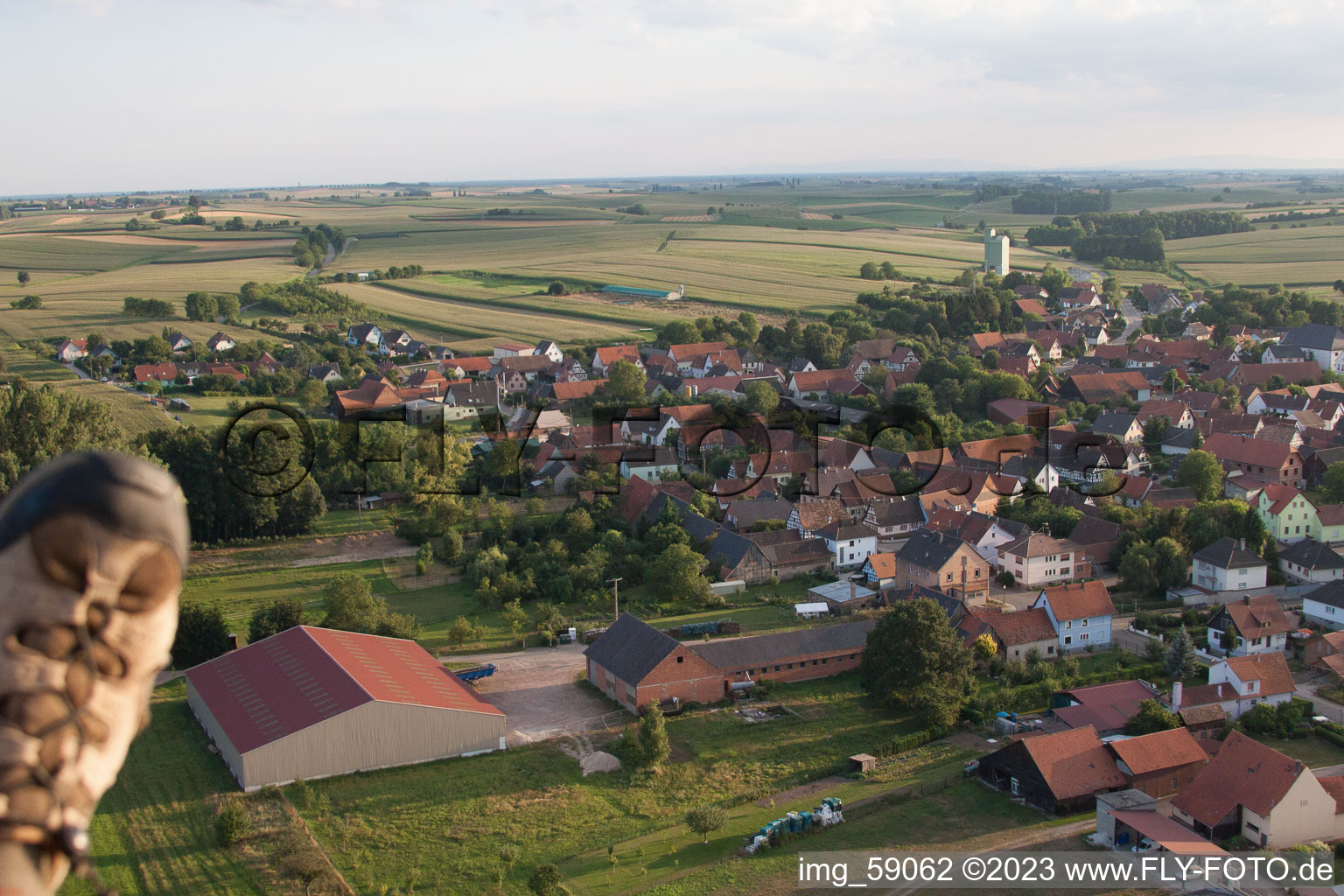 Drohnenaufname von Salmbach im Bundesland Bas-Rhin, Frankreich