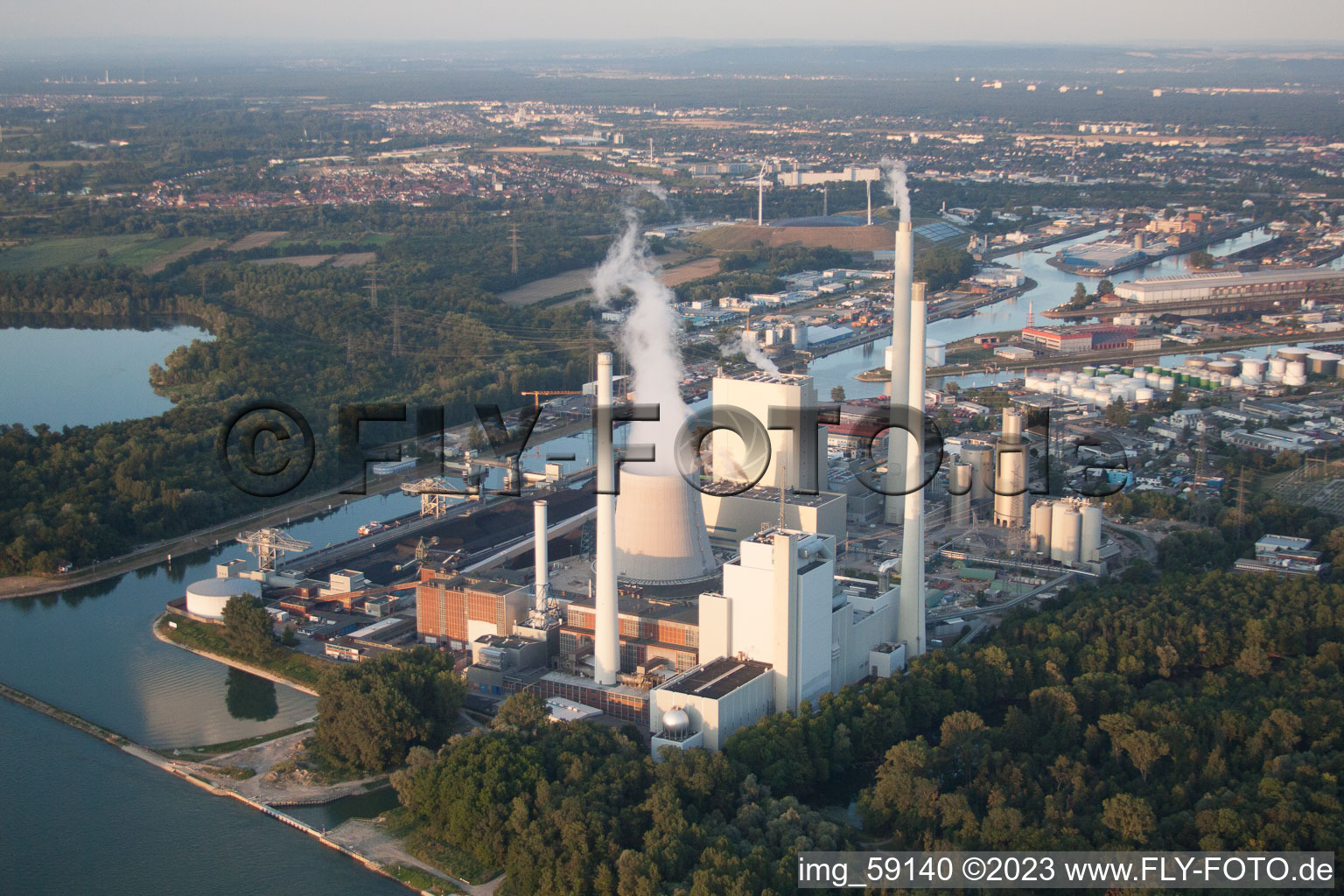 Luftbild von ENBW Kraftwerk am Rhein im Ortsteil Daxlanden in Karlsruhe im Bundesland Baden-Württemberg, Deutschland