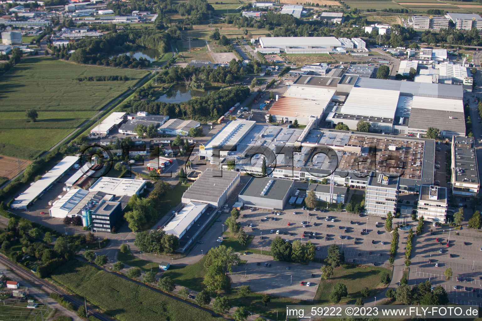 Luftaufnahme von Bühl, Industriegebiet im Ortsteil Vimbuch im Bundesland Baden-Württemberg, Deutschland