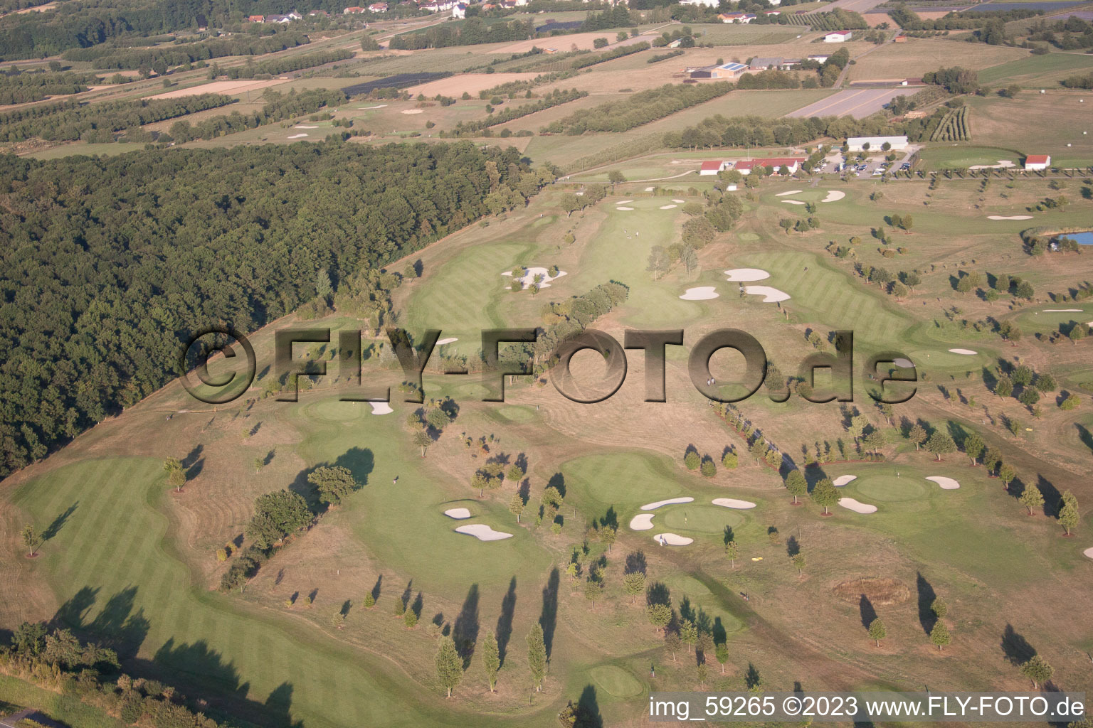 Golfclub Urloffen in Appenweier im Bundesland Baden-Württemberg, Deutschland aus der Drohnenperspektive