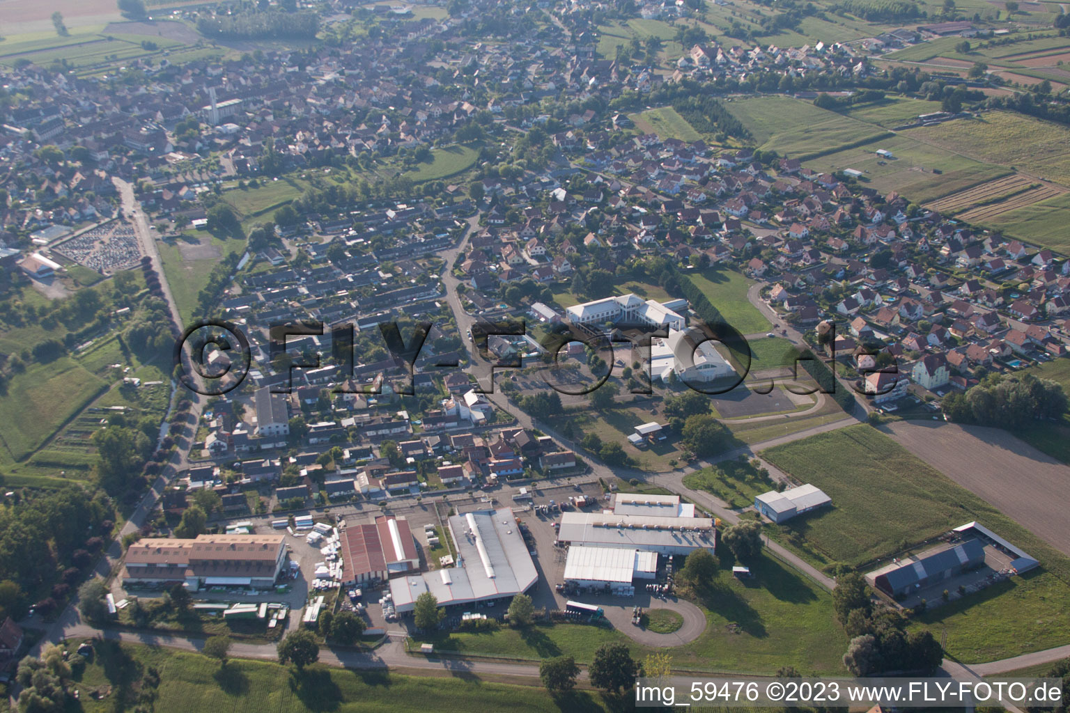Luftbild von Rhinau im Bundesland Bas-Rhin, Frankreich
