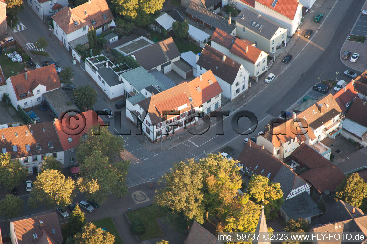 Luftbild von Zum Löwen im Ortsteil Eggenstein in Eggenstein-Leopoldshafen im Bundesland Baden-Württemberg, Deutschland