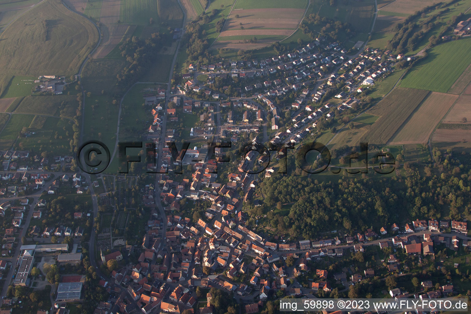 Luftbild von Ortsteil Stein in Königsbach-Stein im Bundesland Baden-Württemberg, Deutschland