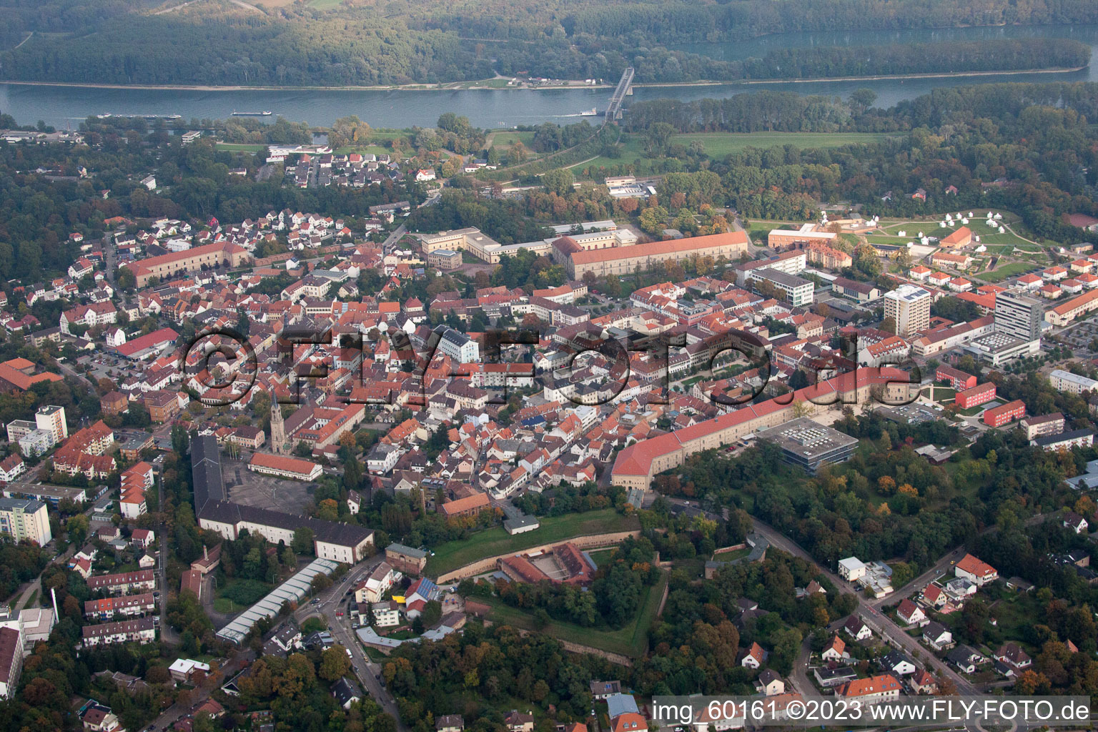 Germersheim im Bundesland Rheinland-Pfalz, Deutschland vom Flugzeug aus