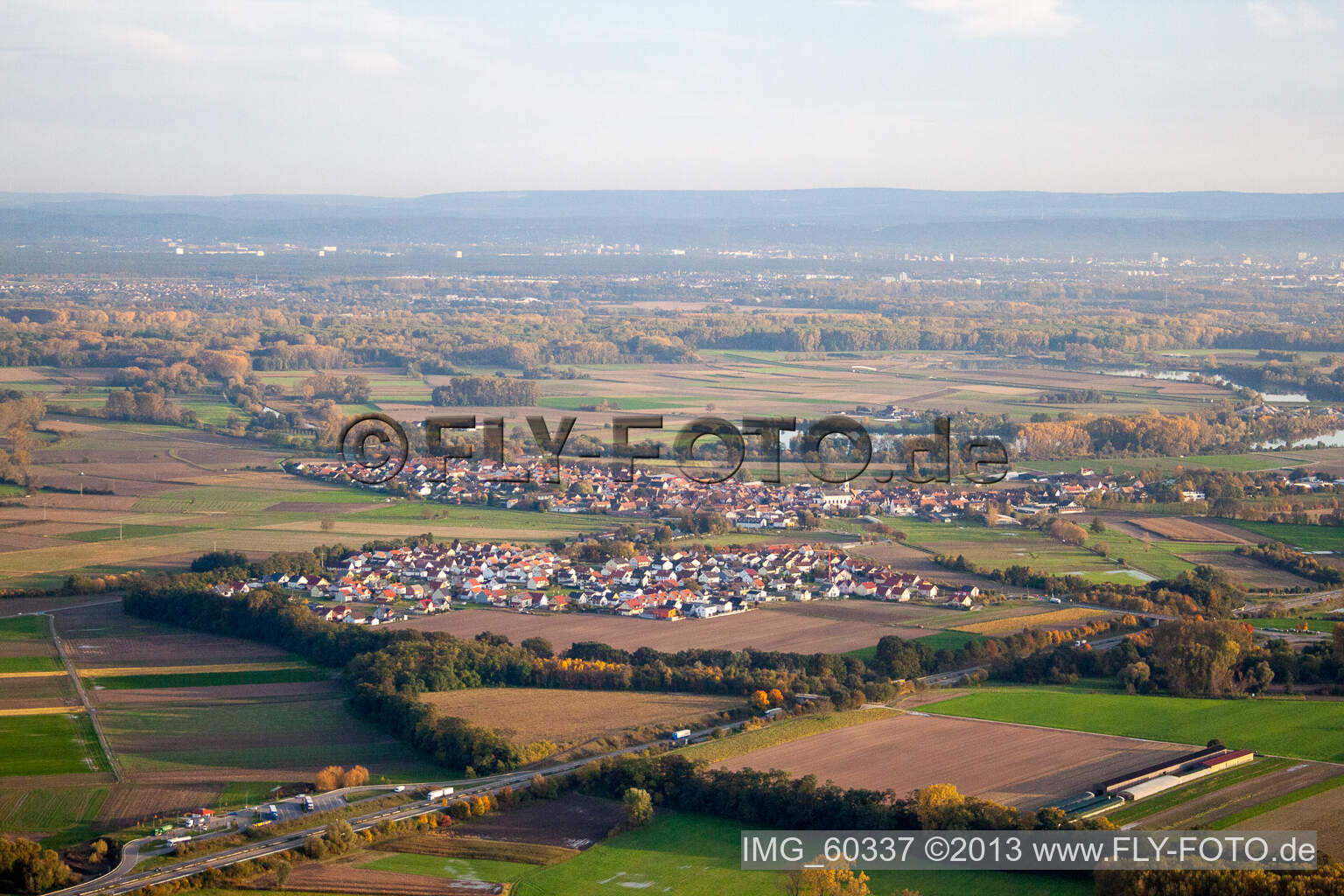 Luftbild von Neupotz von Nordwesten im Bundesland Rheinland-Pfalz, Deutschland