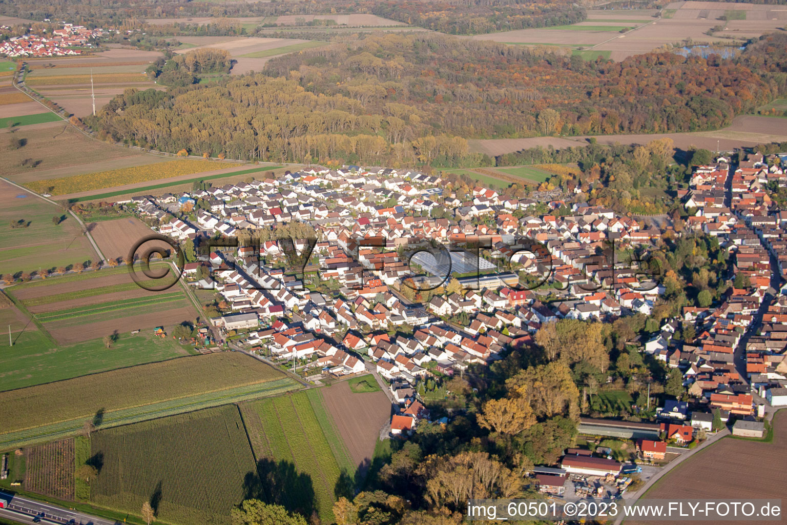 Drohnenaufname von Kuhardt im Bundesland Rheinland-Pfalz, Deutschland