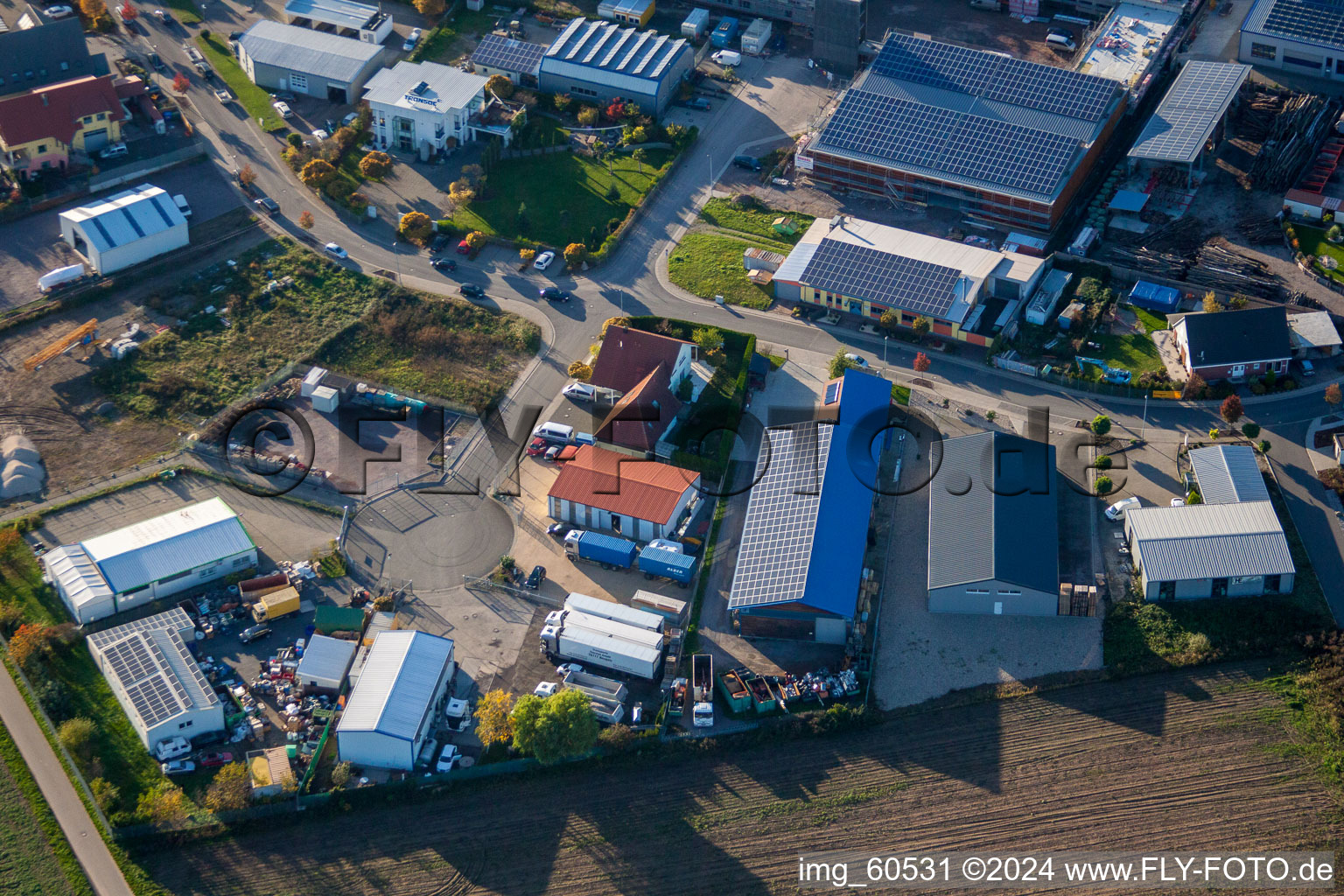 Drohnenbild von Rülzheim-N, Industriegebiet im Bundesland Rheinland-Pfalz, Deutschland