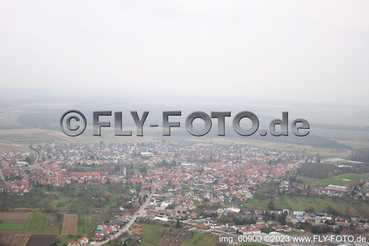 Drohnenbild von Liedolsheim im Bundesland Baden-Württemberg, Deutschland