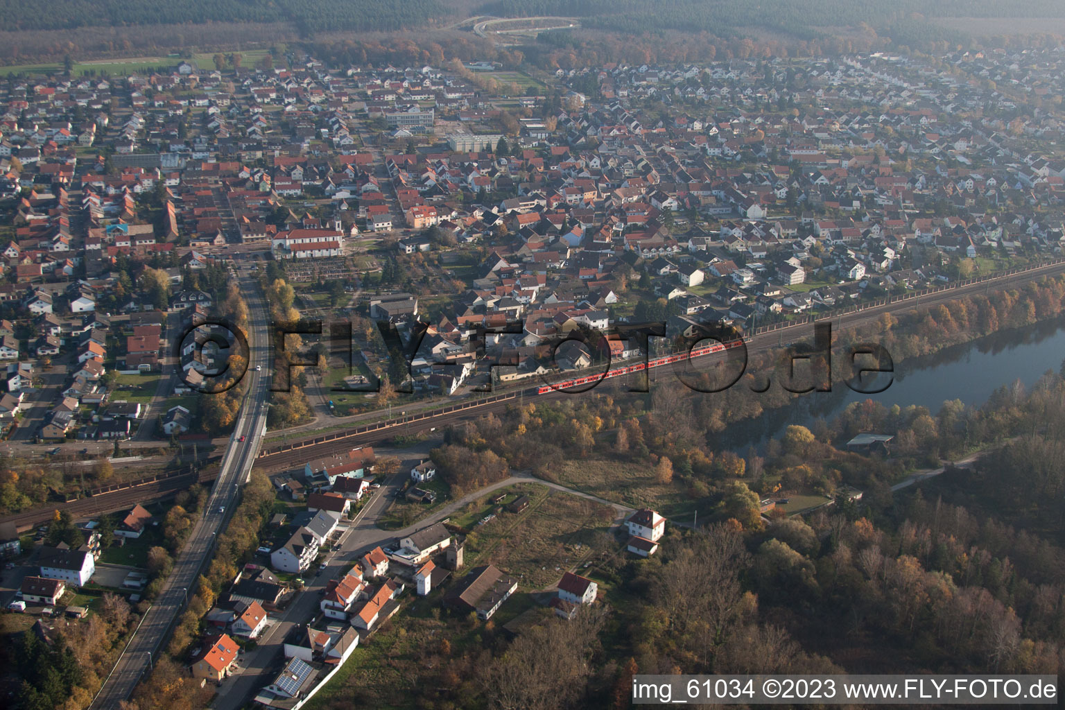 Luftbild von Ortsteil Neudorf in Graben-Neudorf im Bundesland Baden-Württemberg, Deutschland