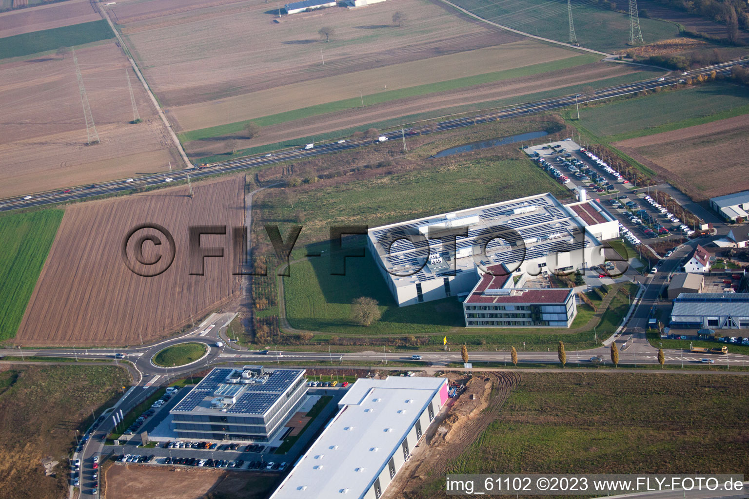 Rülzheim-N, Industriegebiet im Bundesland Rheinland-Pfalz, Deutschland aus der Drohnenperspektive