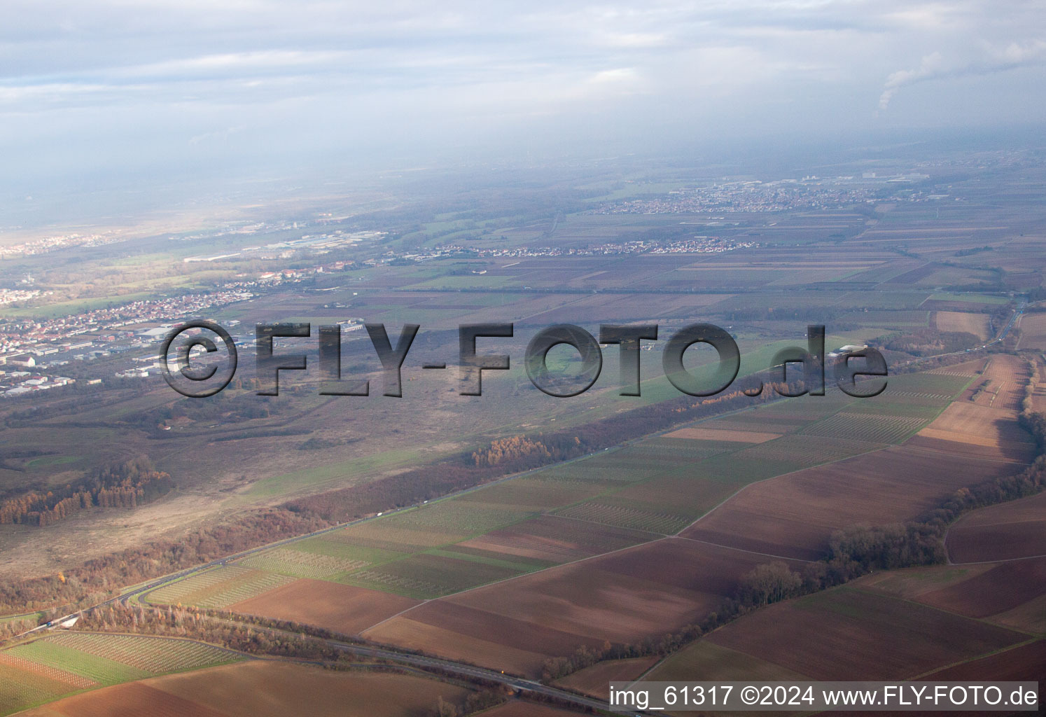 Luftbild von Segelfluggelände am Ebenberg in Landau in der Pfalz im Bundesland Rheinland-Pfalz, Deutschland