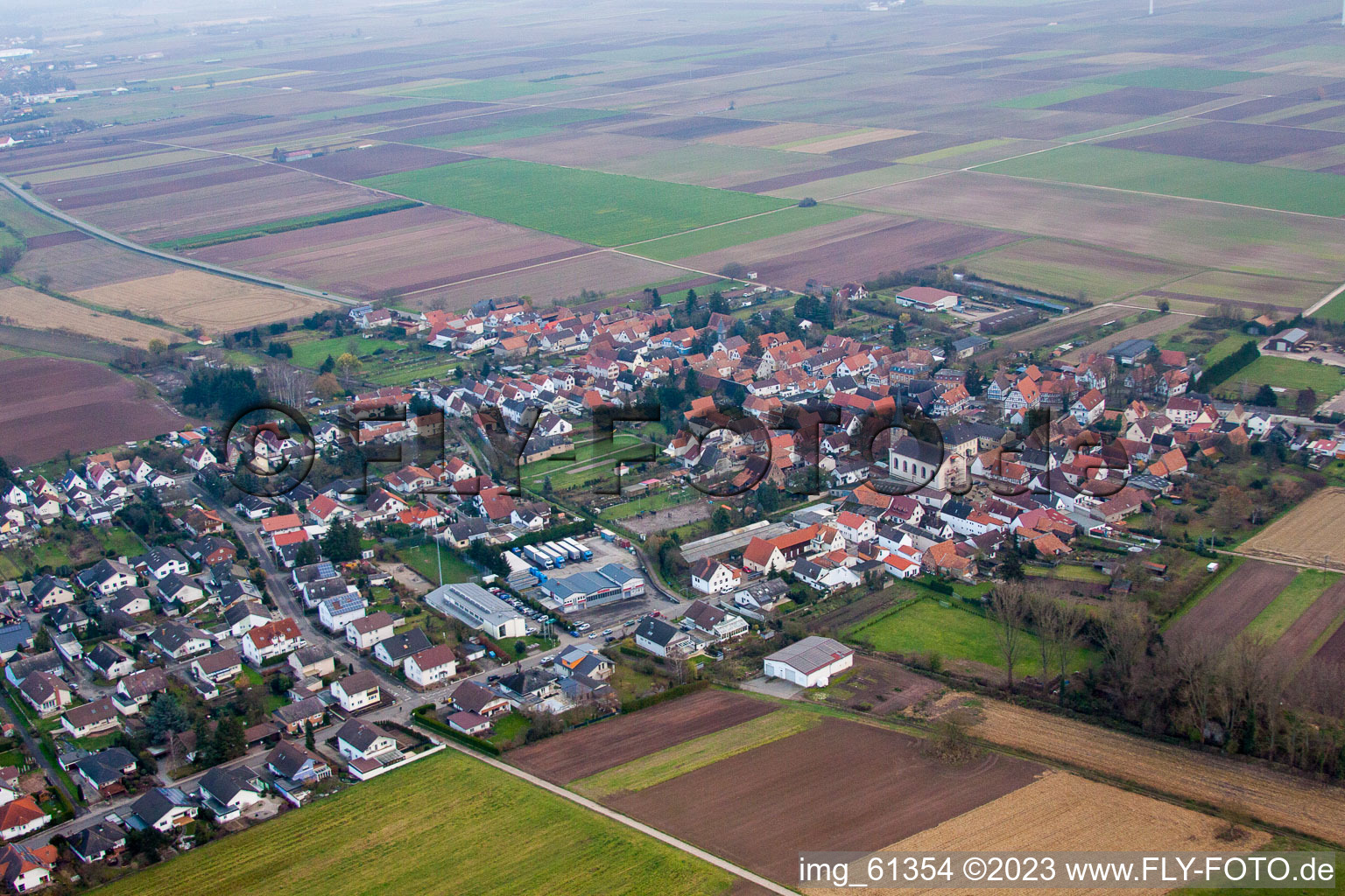 Drohnenaufname von Knittelsheim im Bundesland Rheinland-Pfalz, Deutschland
