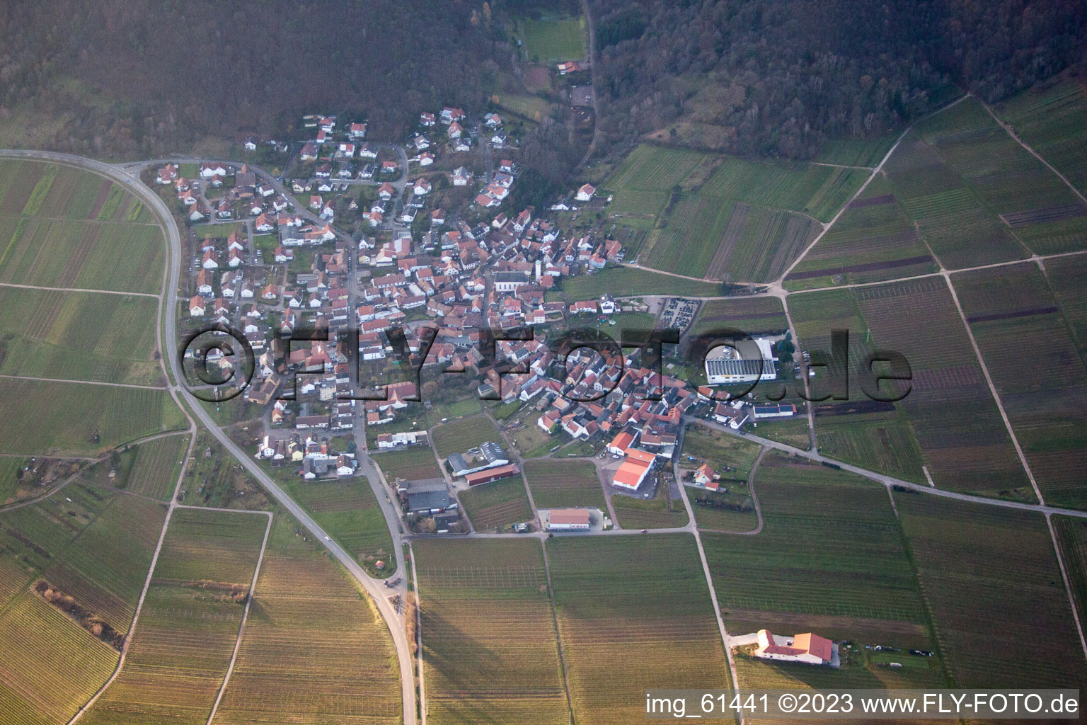 Drohnenbild von Eschbach im Bundesland Rheinland-Pfalz, Deutschland