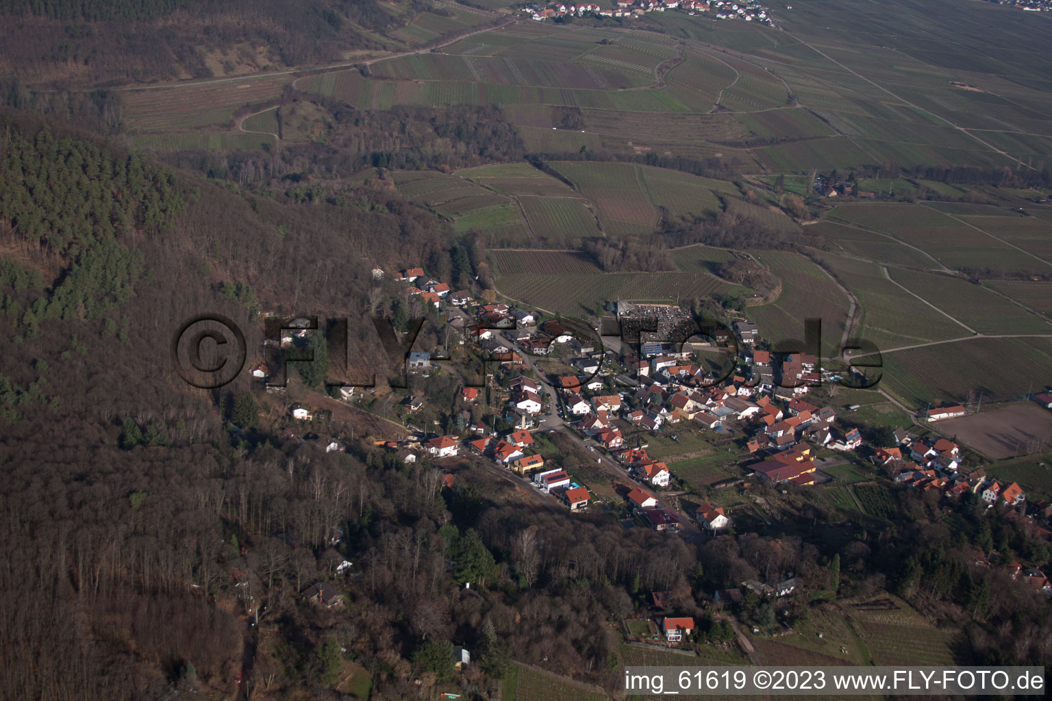 Luftbild von Gleisweiler im Bundesland Rheinland-Pfalz, Deutschland