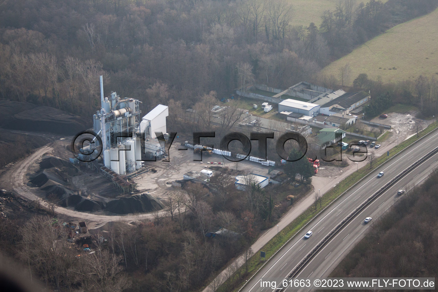 Luftbild von Landau Asphaltwerk in Landau in der Pfalz im Bundesland Rheinland-Pfalz, Deutschland