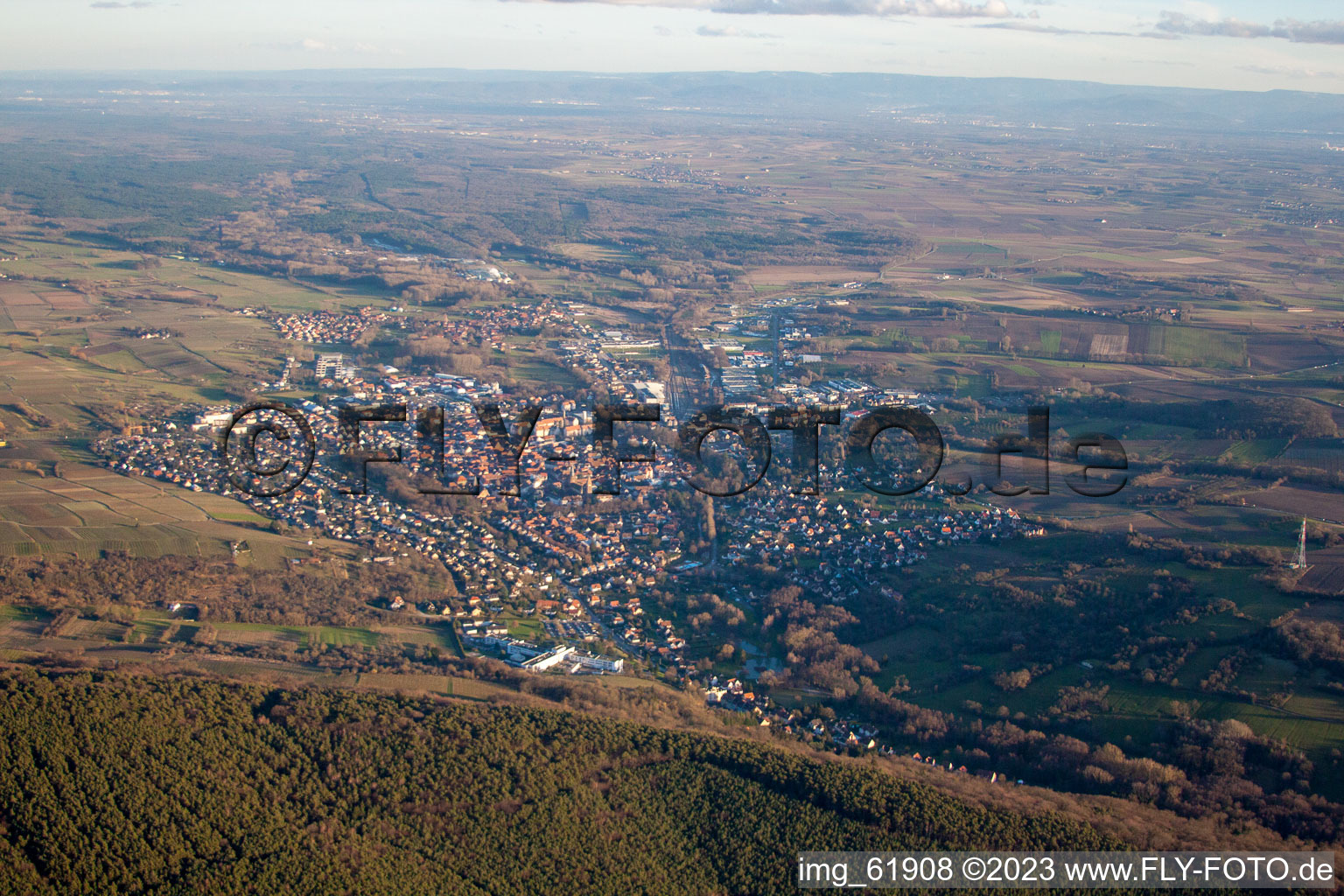 Luftaufnahme von Wissembourg von Westen im Bundesland Bas-Rhin, Frankreich