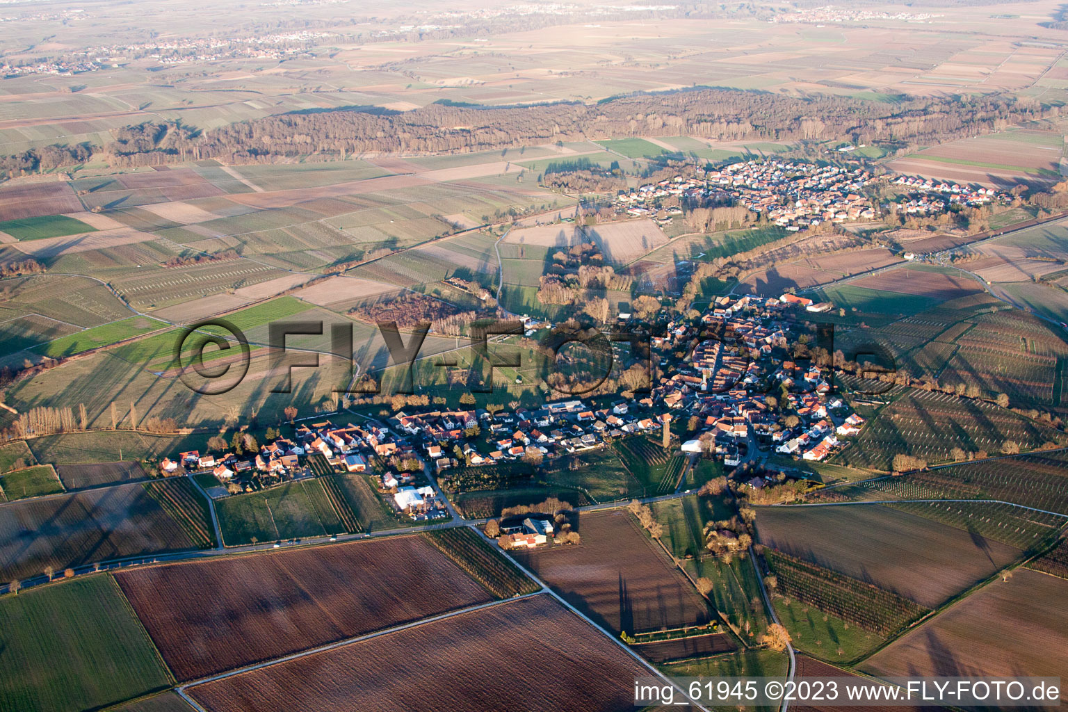 Oberhausen im Bundesland Rheinland-Pfalz, Deutschland von der Drohne aus gesehen