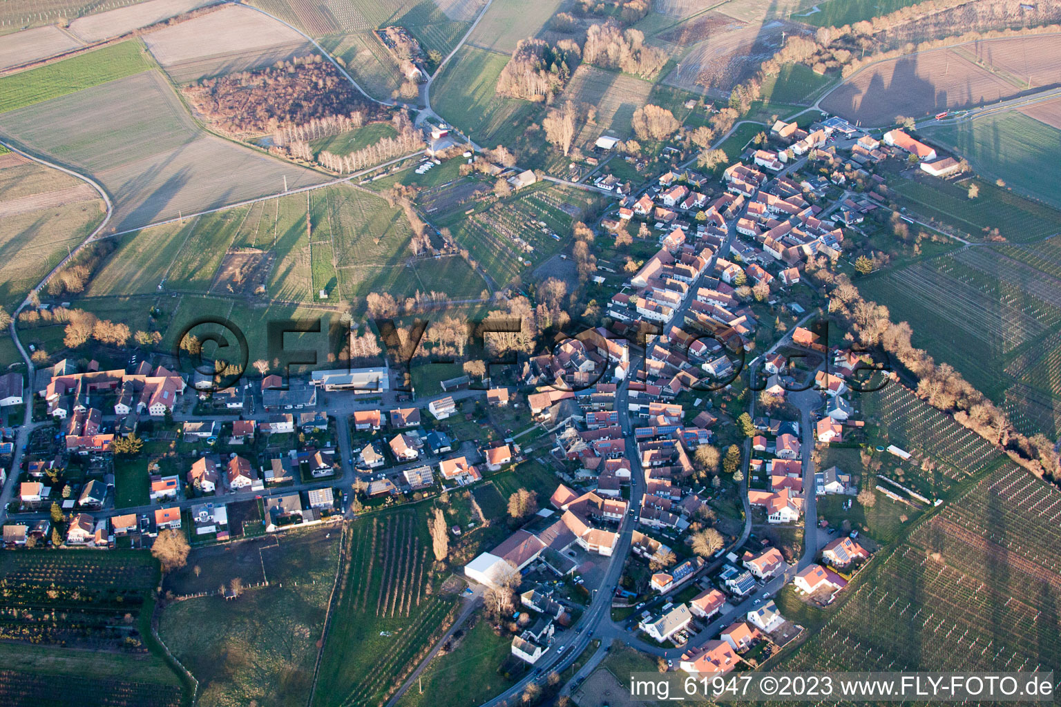 Luftbild von Oberhausen im Bundesland Rheinland-Pfalz, Deutschland