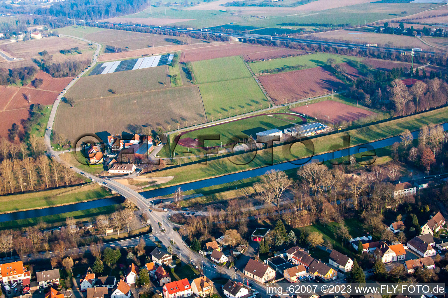Luftaufnahme von Ortsteil Niederbühl in Rastatt im Bundesland Baden-Württemberg, Deutschland