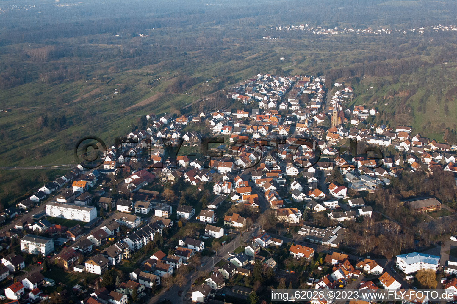 Schrägluftbild von Kuppenheim im Bundesland Baden-Württemberg, Deutschland