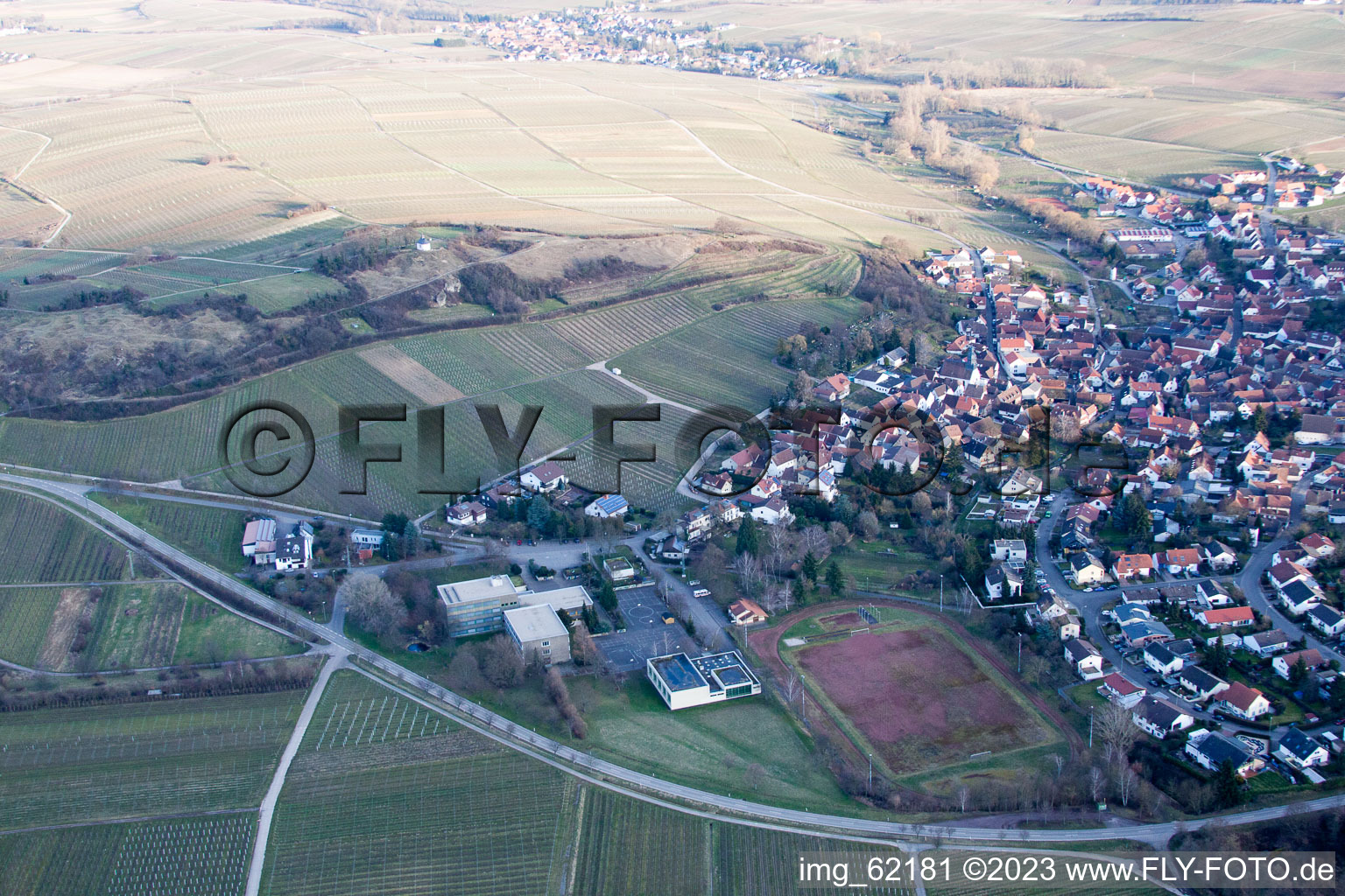 Ilbesheim bei Landau in der Pfalz im Bundesland Rheinland-Pfalz, Deutschland aus der Luft
