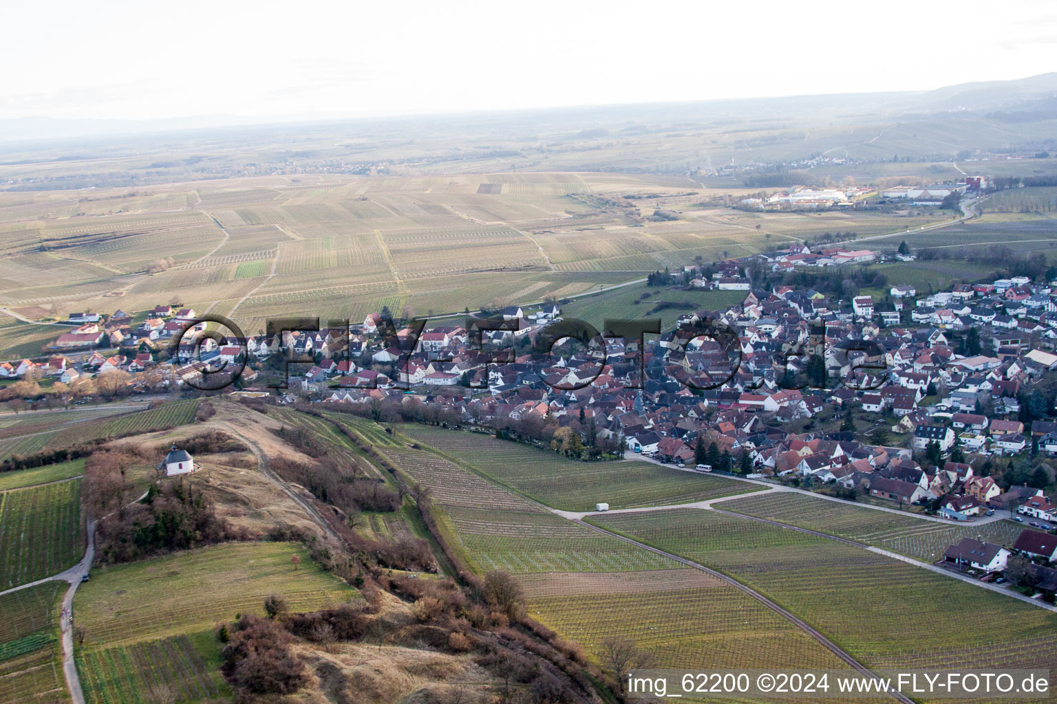 Drohnenbild von Kleine Kalmit in Ilbesheim bei Landau in der Pfalz im Bundesland Rheinland-Pfalz, Deutschland