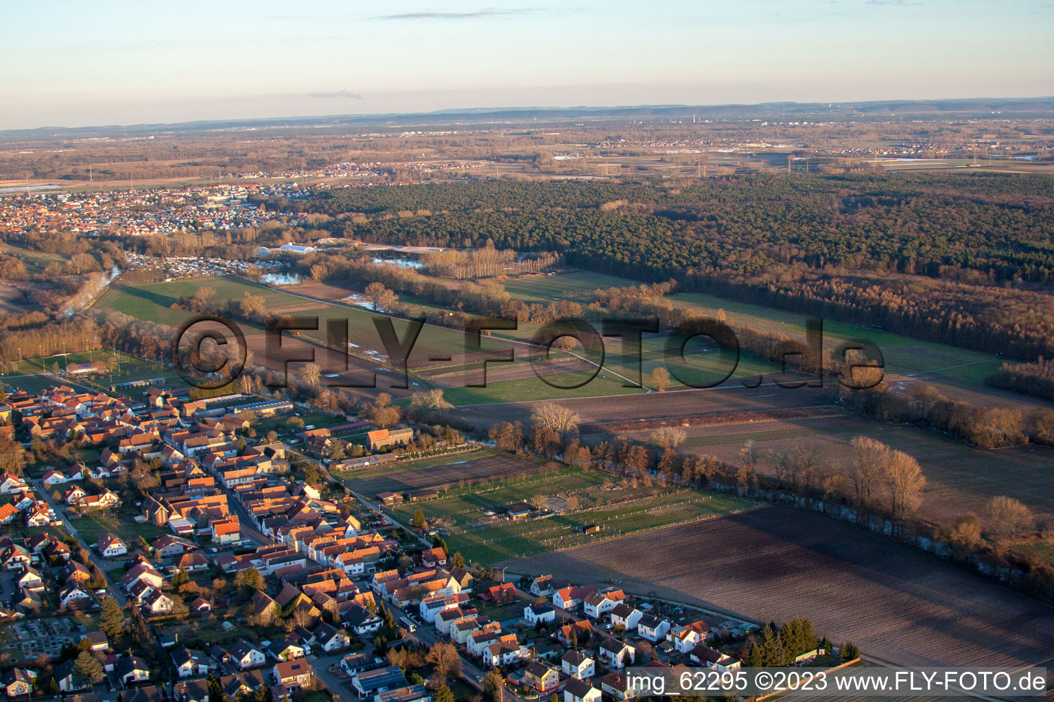 Drohnenbild von Herxheimweyher im Bundesland Rheinland-Pfalz, Deutschland