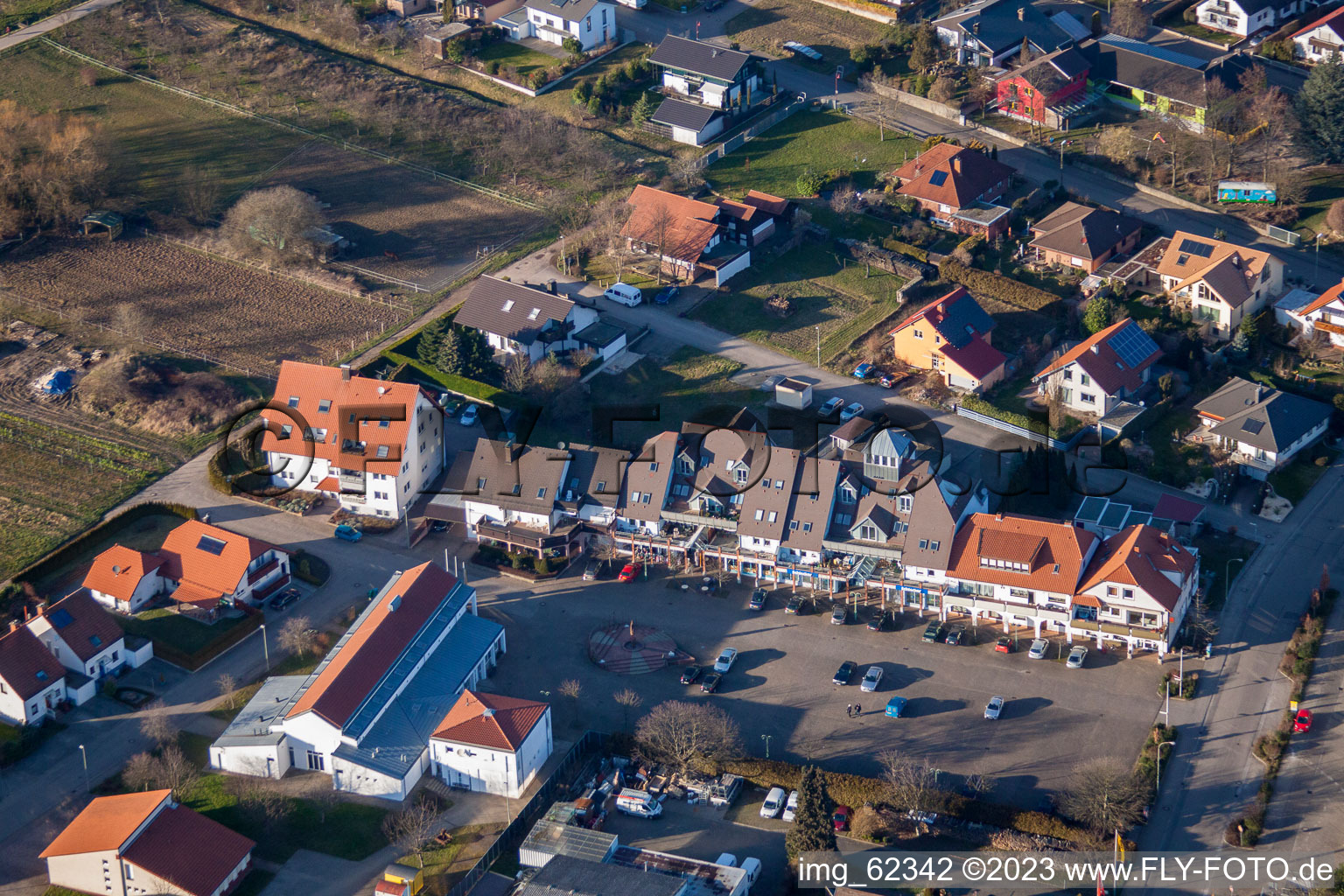 Ortsteil Schweigen in Schweigen-Rechtenbach im Bundesland Rheinland-Pfalz, Deutschland aus der Luft betrachtet