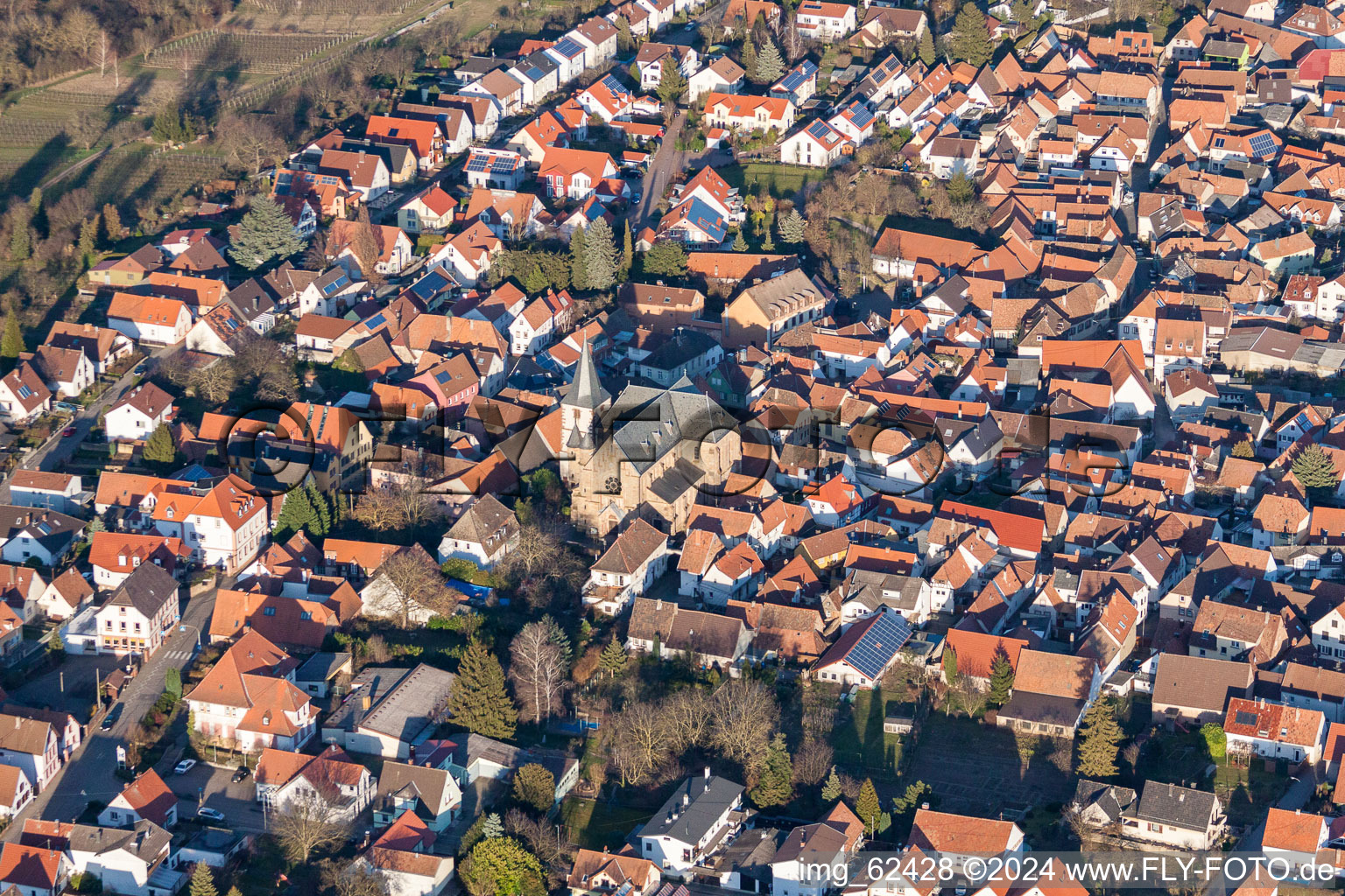 Schrägluftbild von Ortsansicht der Straßen und Häuser der Wohngebiete im Ortsteil Arzheim in Landau in der Pfalz im Bundesland Rheinland-Pfalz, Deutschland