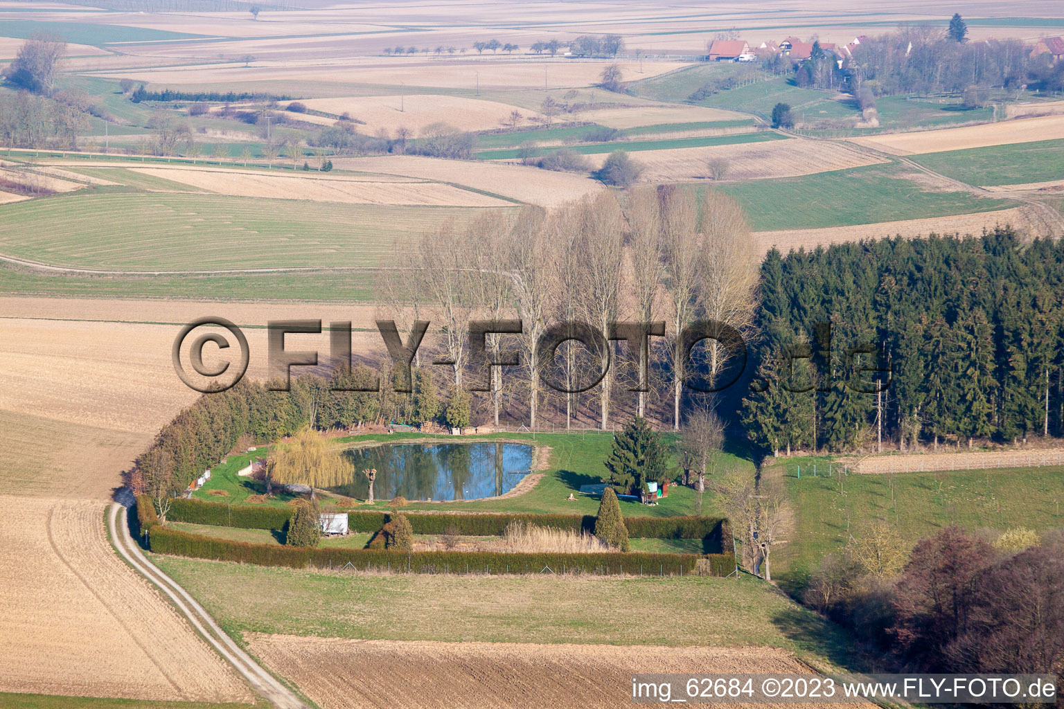 Drohnenbild von Siegen im Bundesland Bas-Rhin, Frankreich
